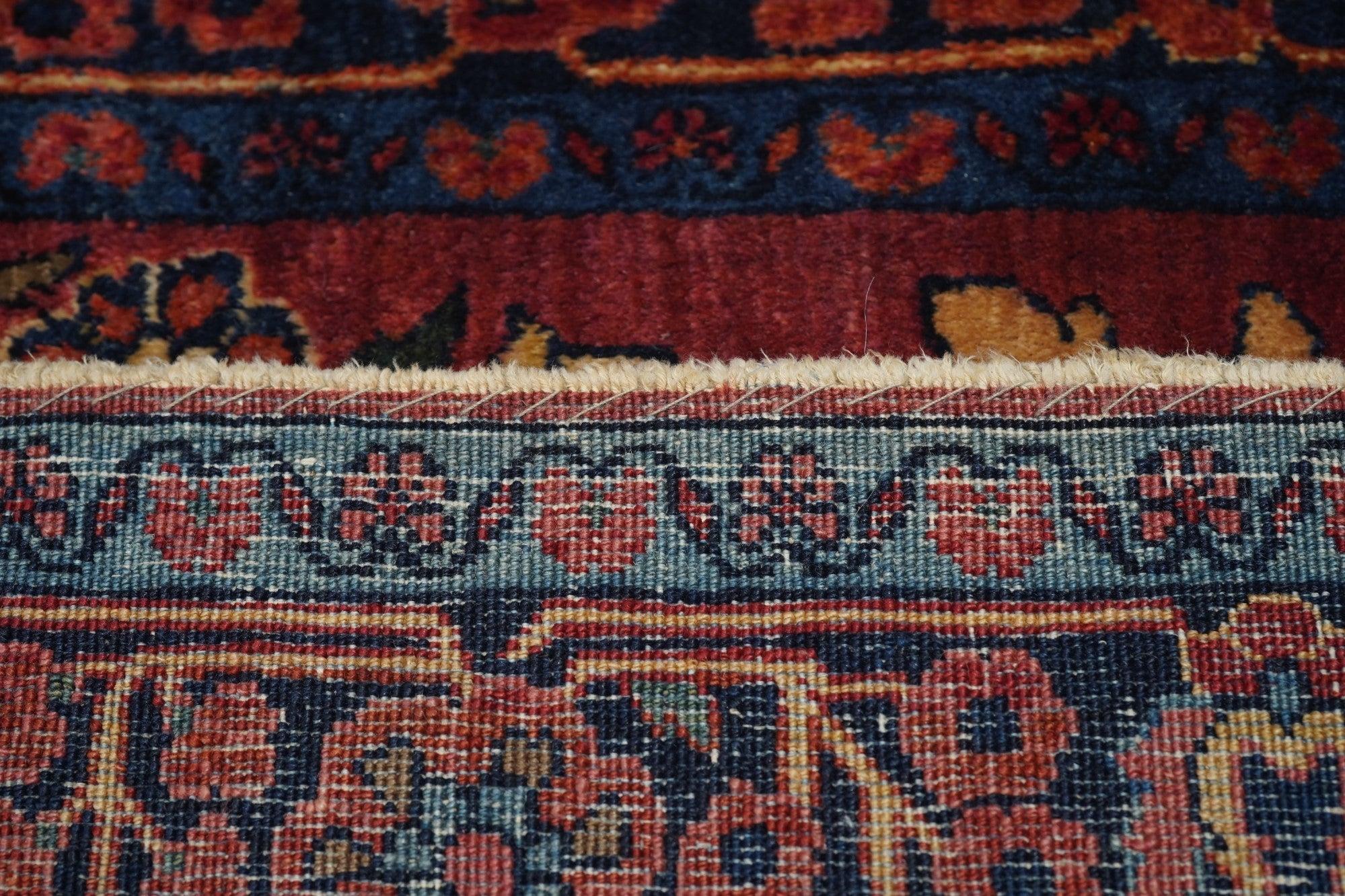 Antiker Sarouk-Teppich 4'1'' x 6'5'' im Angebot 3