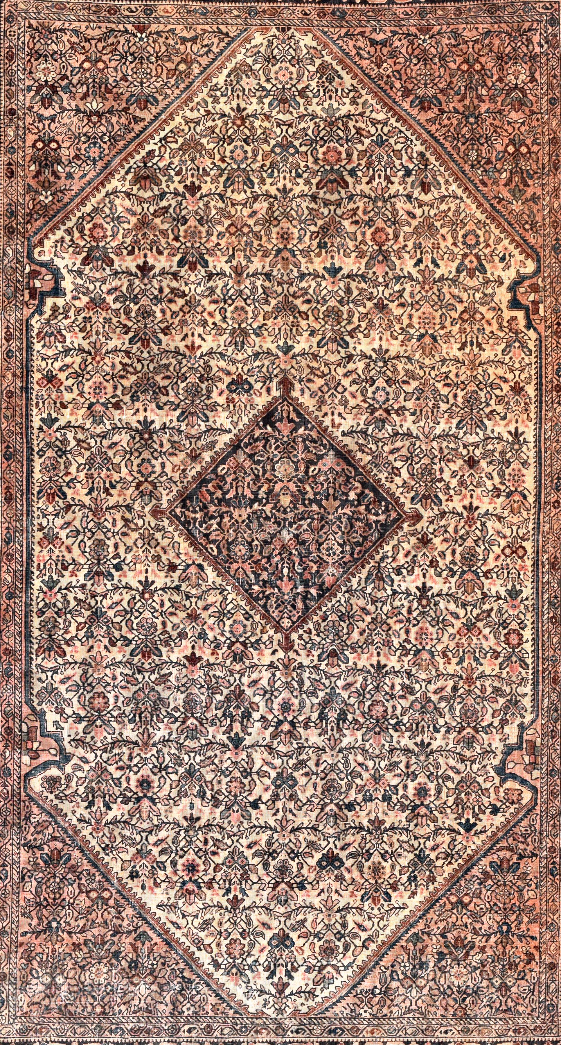 Antiker Sarouk-Teppich 4'1'' x 6'5'' (Asiatisch) im Angebot