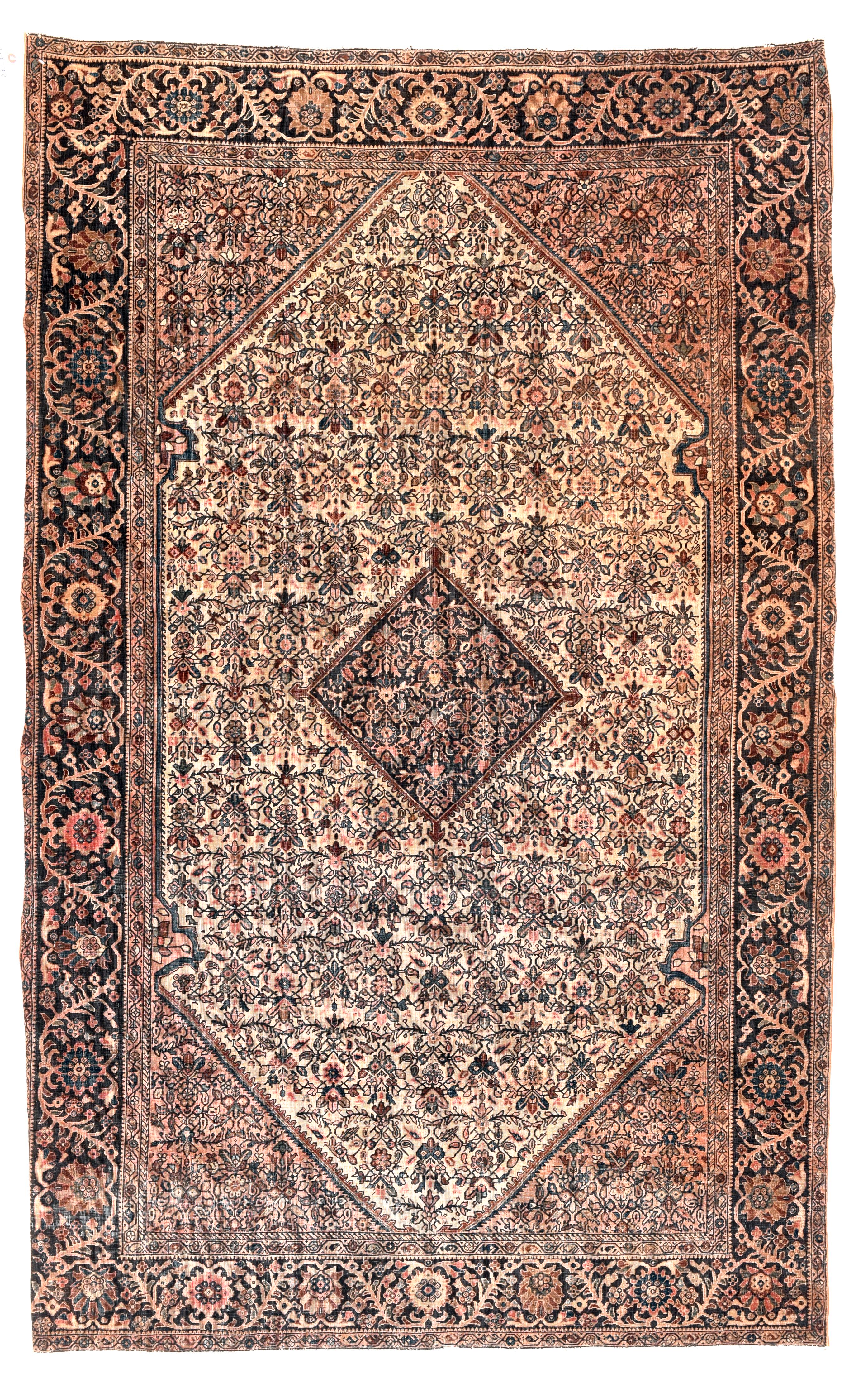 Antique Sarouk Rug 4'1'' x 6'5'' In Excellent Condition For Sale In New York, NY