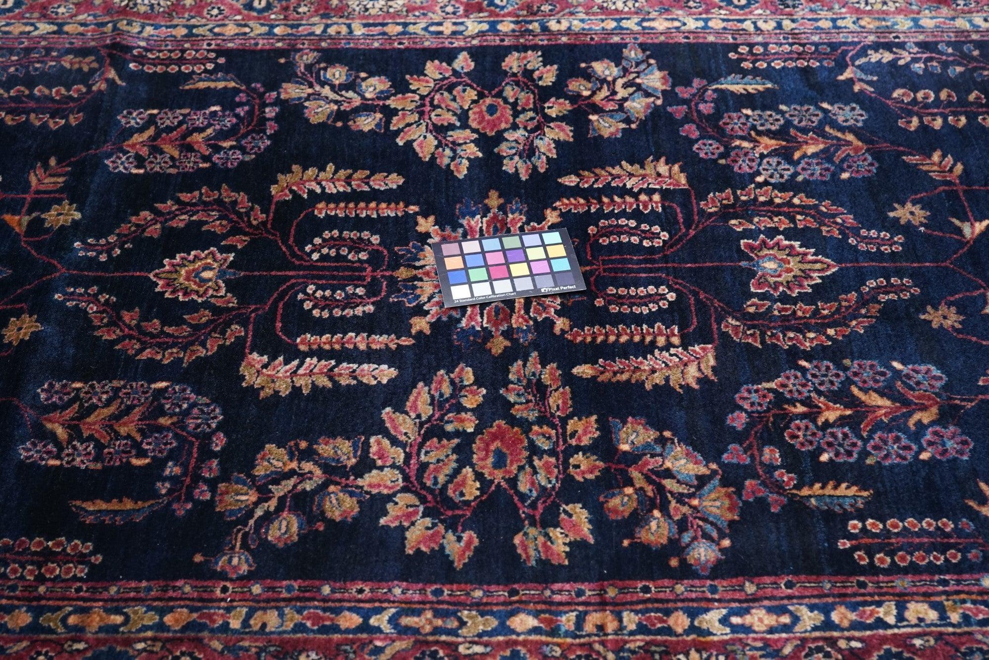 20th Century Antique Sarouk Rug 4'1'' x 6'7'' For Sale