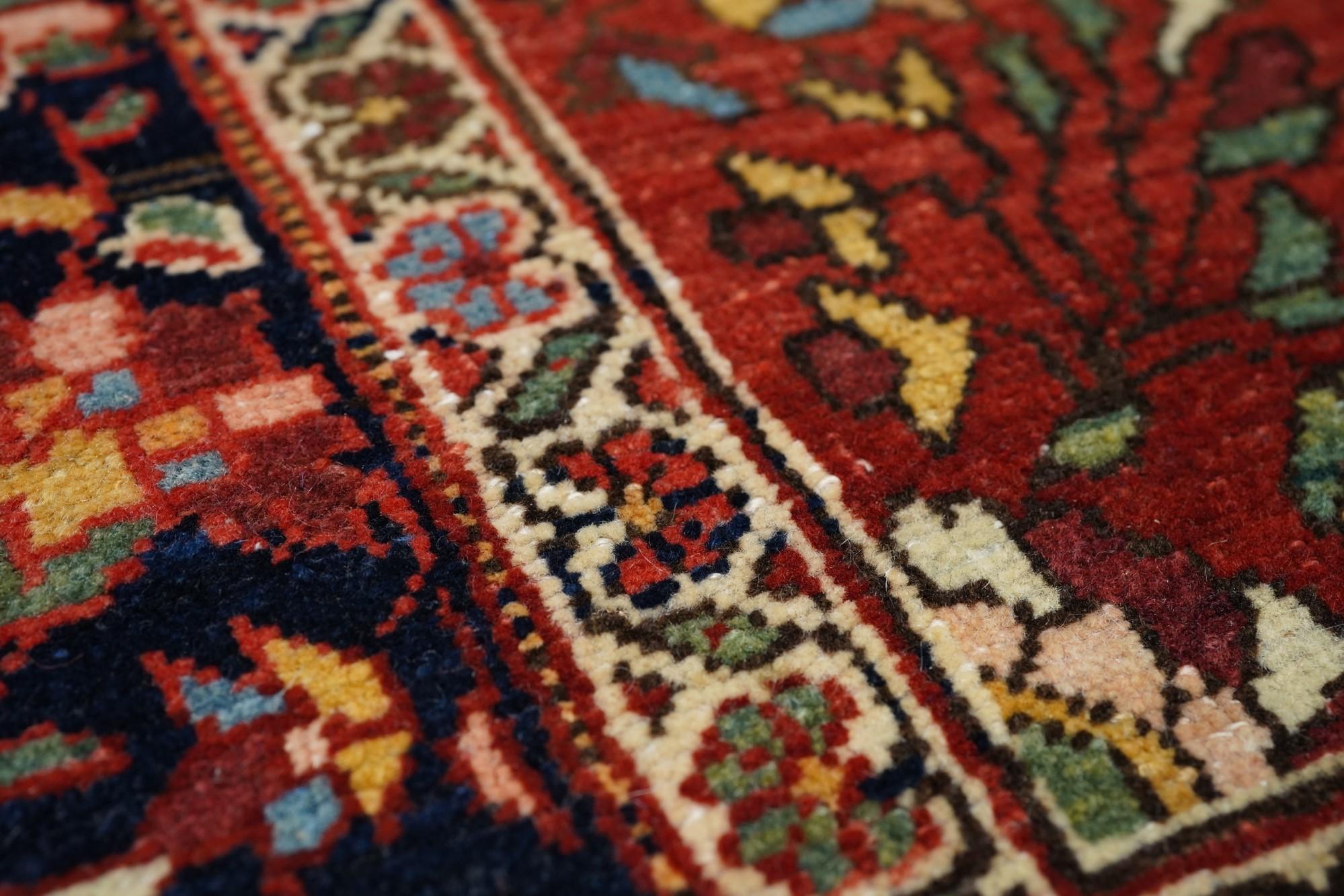 Wool Antique Sarouk Rug 4'3