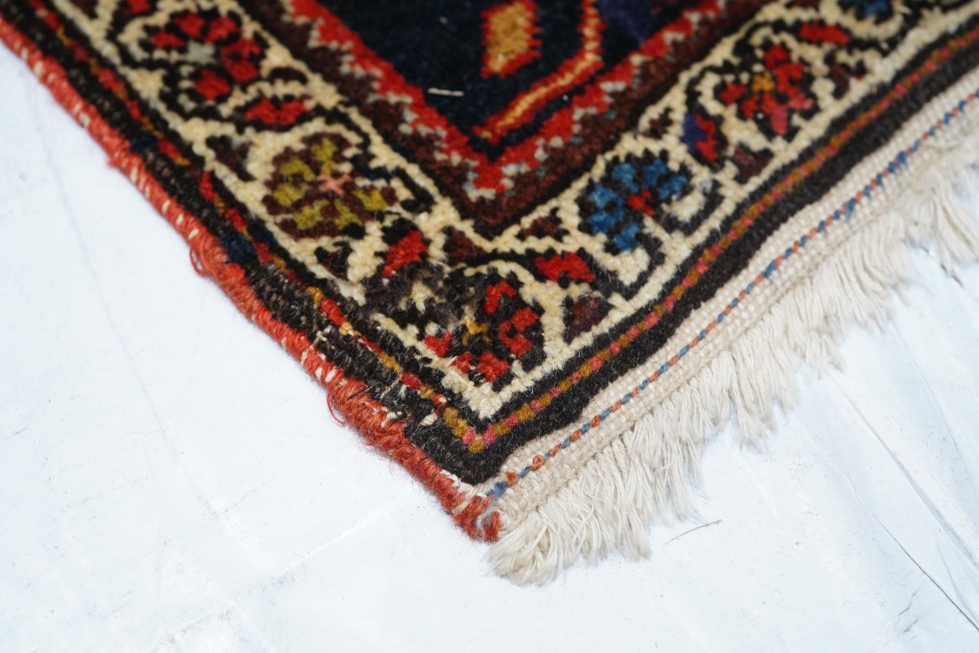 Persian Antique Sarouk Rug 4'7'' x 6'4'' For Sale