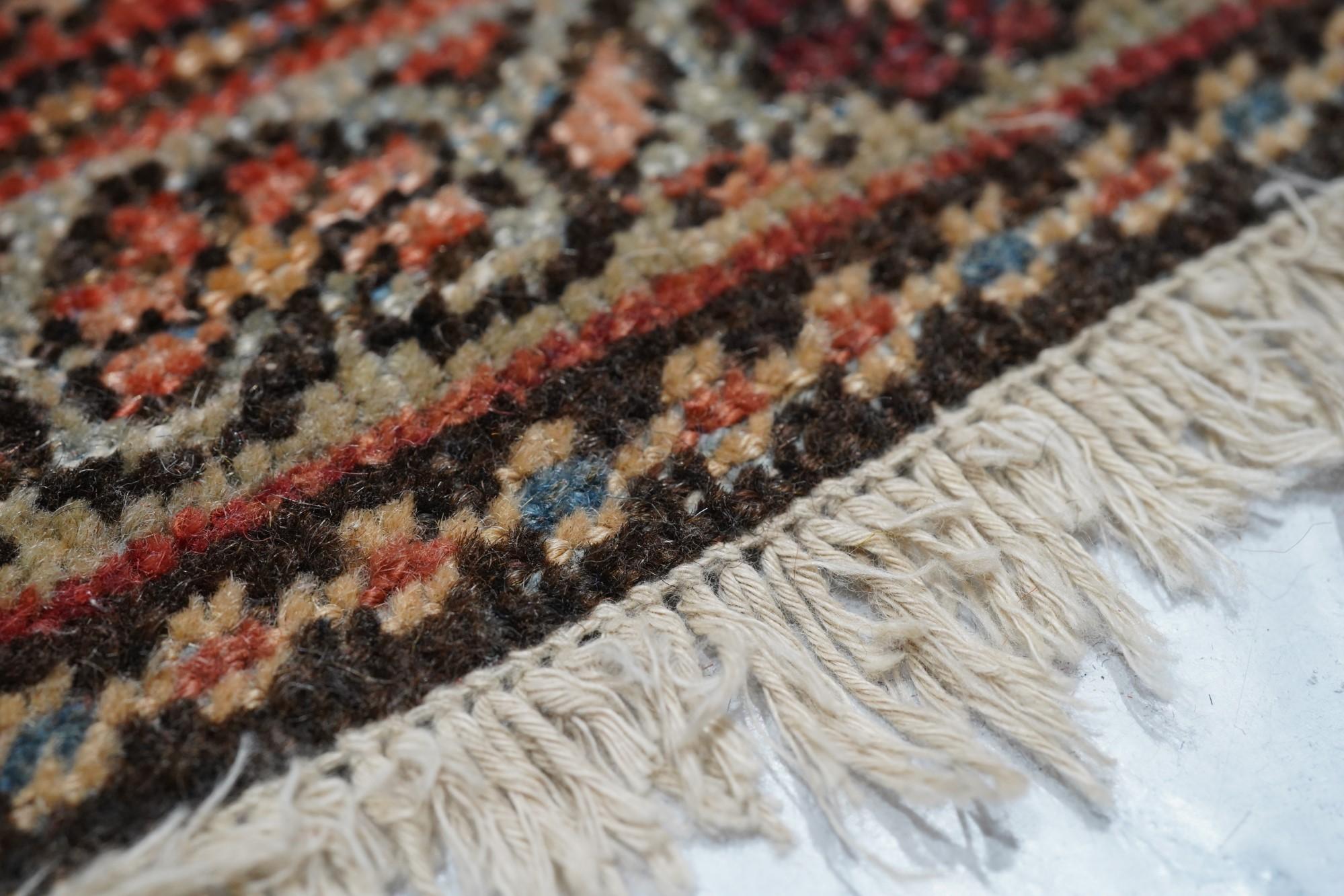 Antiker Sarouk-Teppich im Zustand „Hervorragend“ im Angebot in New York, NY