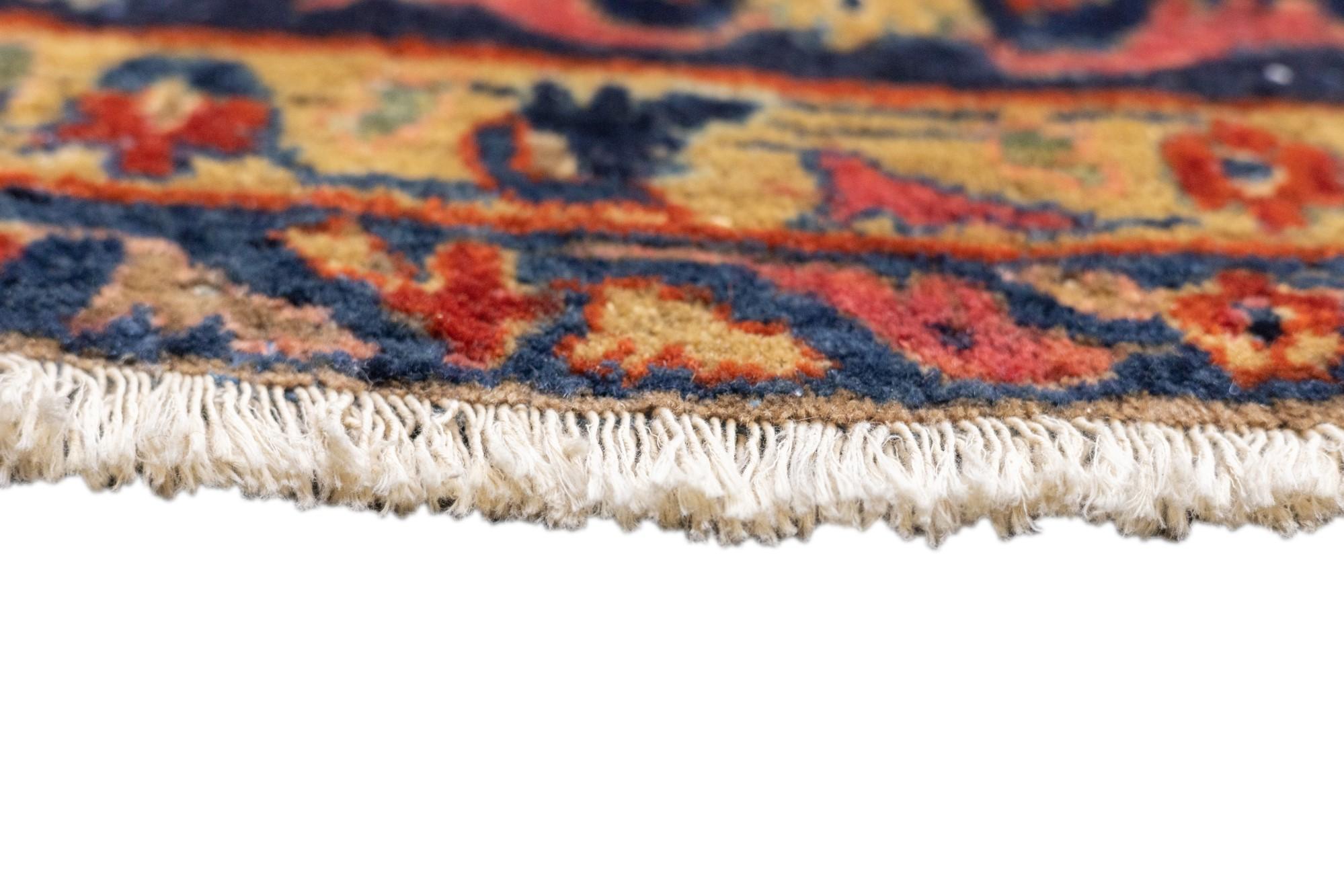 Antiker Sarouk-Teppich 9'2'' x 11'3'' im Zustand „Gut“ im Angebot in New York, NY