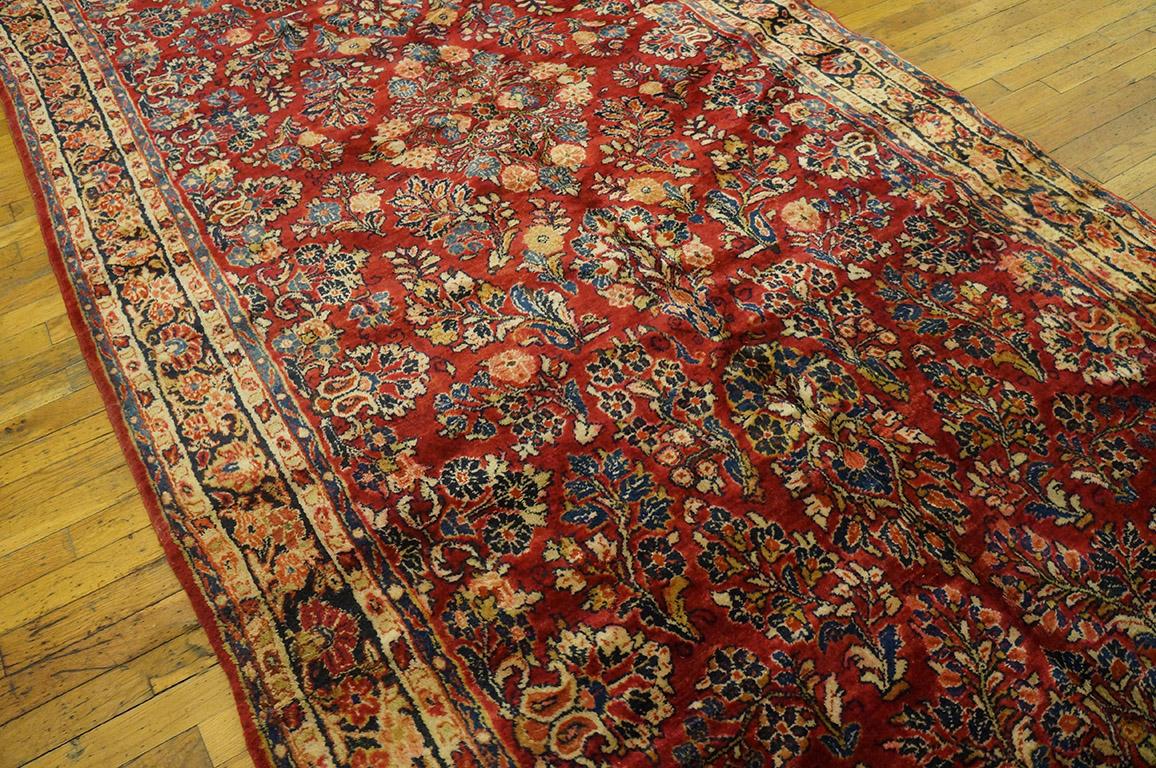 Hand-Knotted Antique Sarouk Persian Rug 5'6