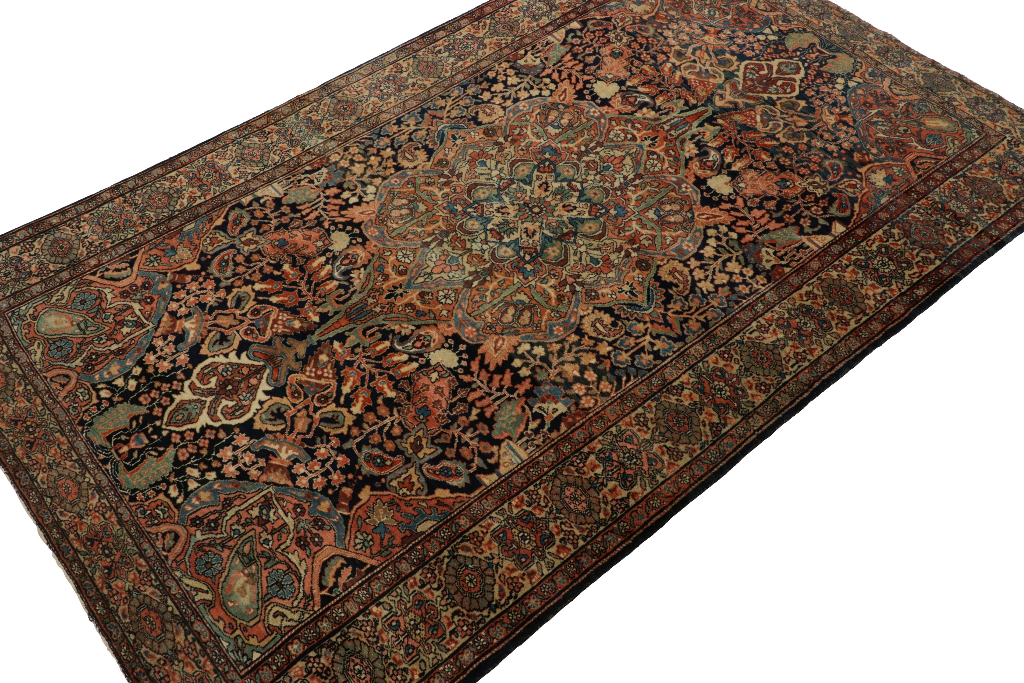 Antique Persian Sarouk Rug In Golden-Brown With Floral Patterns - Rug & Kilim In Good Condition For Sale In Long Island City, NY
