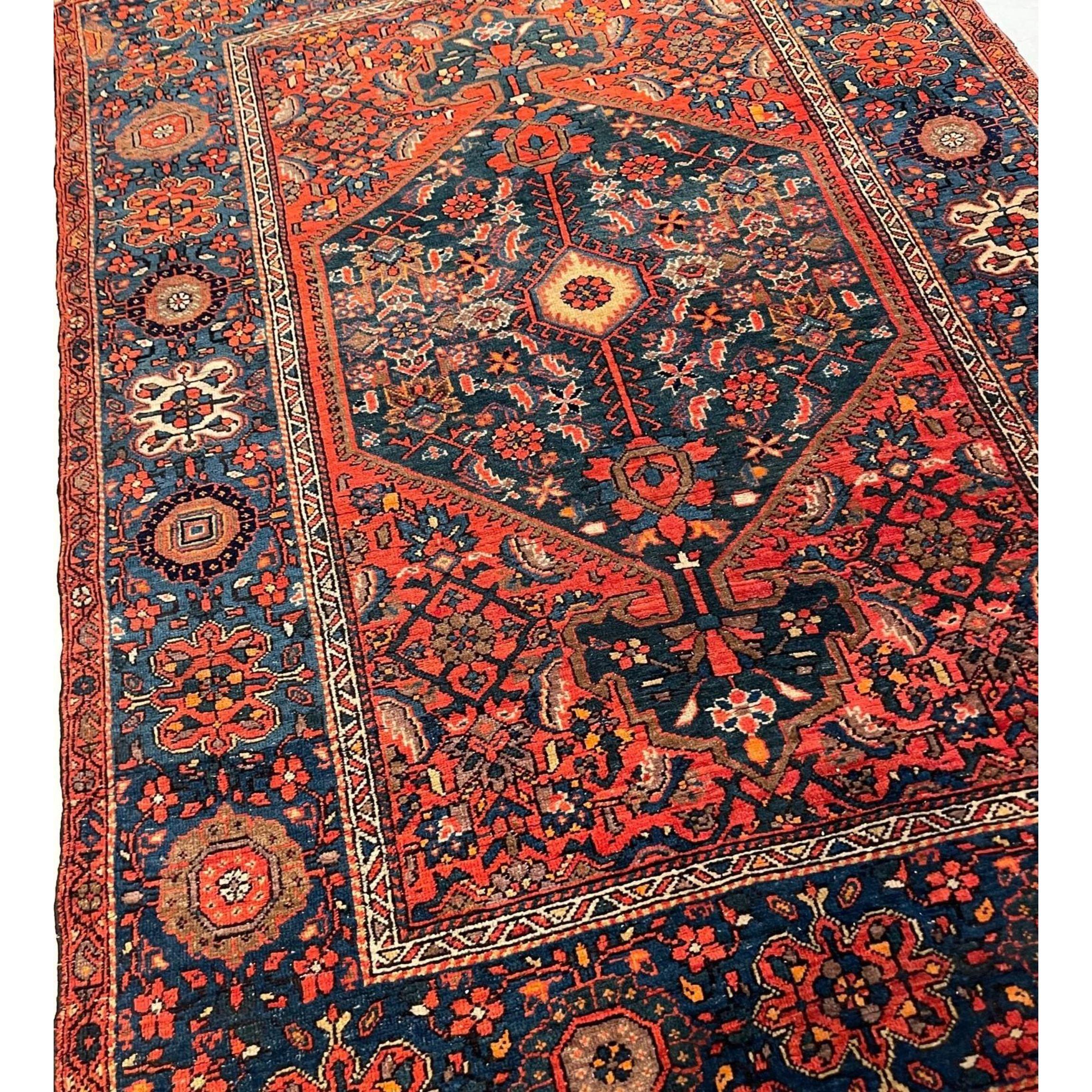 Sarouk Rugs– The thickness of the luxurious pile allows Sarouk rugs to withstand the level of foot traffic that would be typical in hallways, common rooms and foyers. The style, quality and durability of Sarouk rugs have made them extremely popular