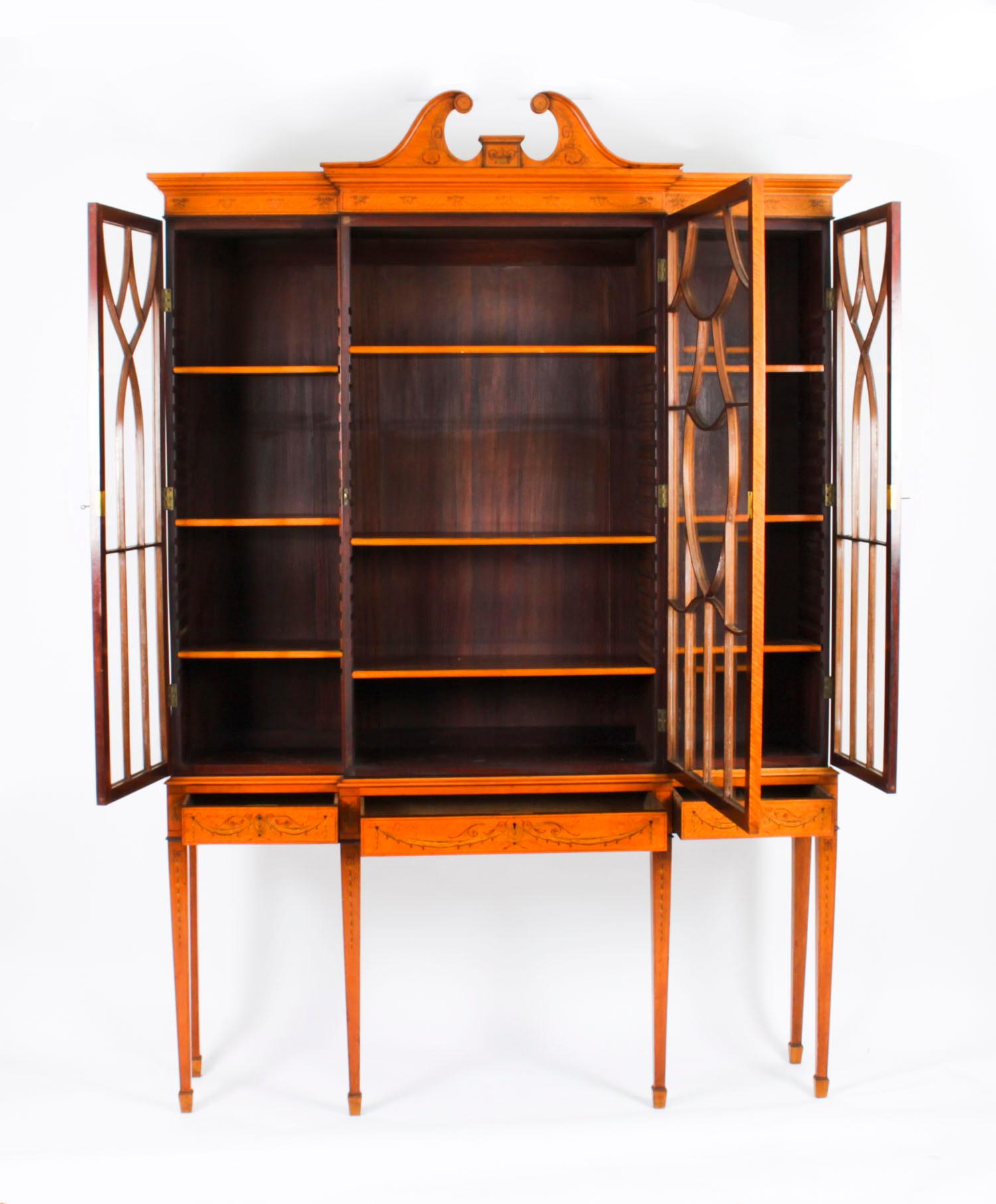 Antique Satinwood Breakfront Bookcase Display Cabinet Edwards & Roberts 19th C For Sale 2
