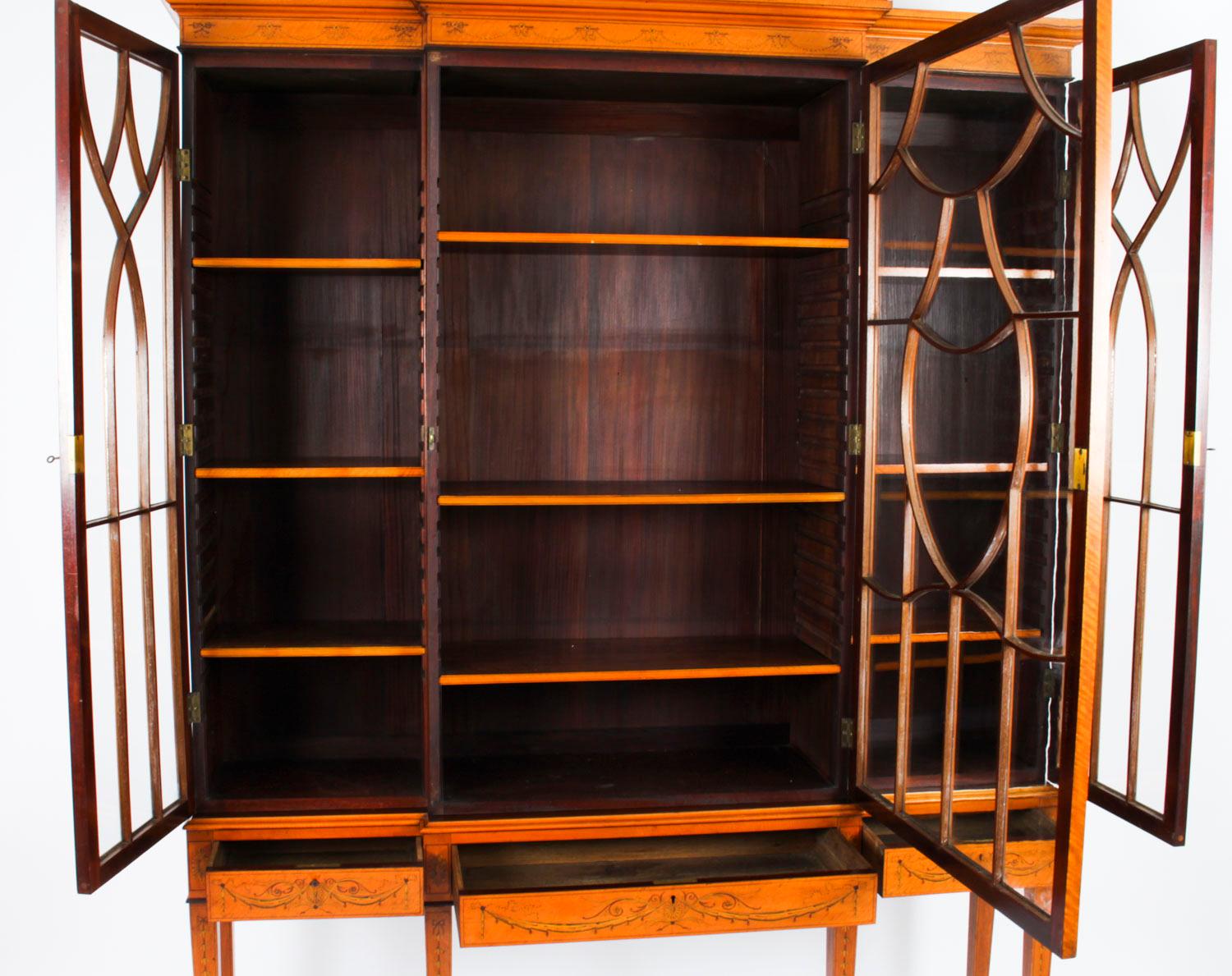 Antique Satinwood Breakfront Bookcase Display Cabinet Edwards & Roberts 19th C For Sale 3