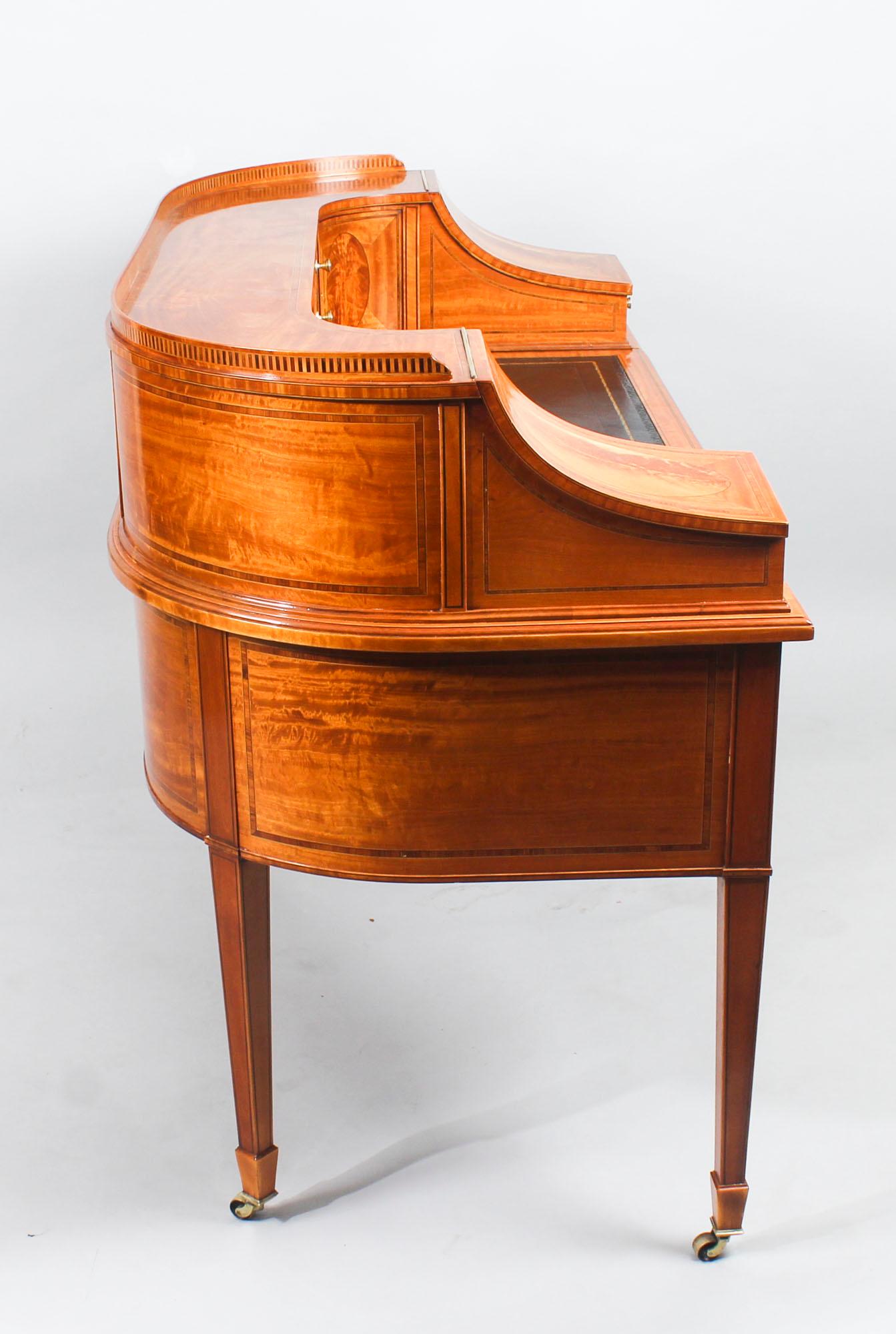 Antique Satinwood Carlton House Writing Desk Maple & Co., 19th Century 10