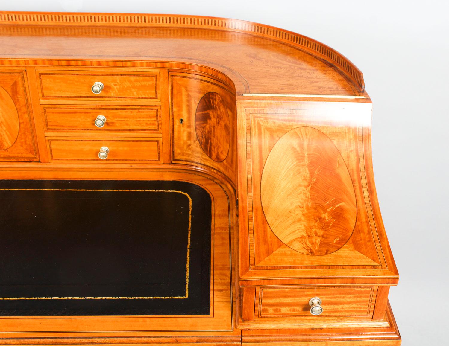 Antique Satinwood Carlton House Writing Desk Maple & Co., 19th Century In Good Condition In London, GB