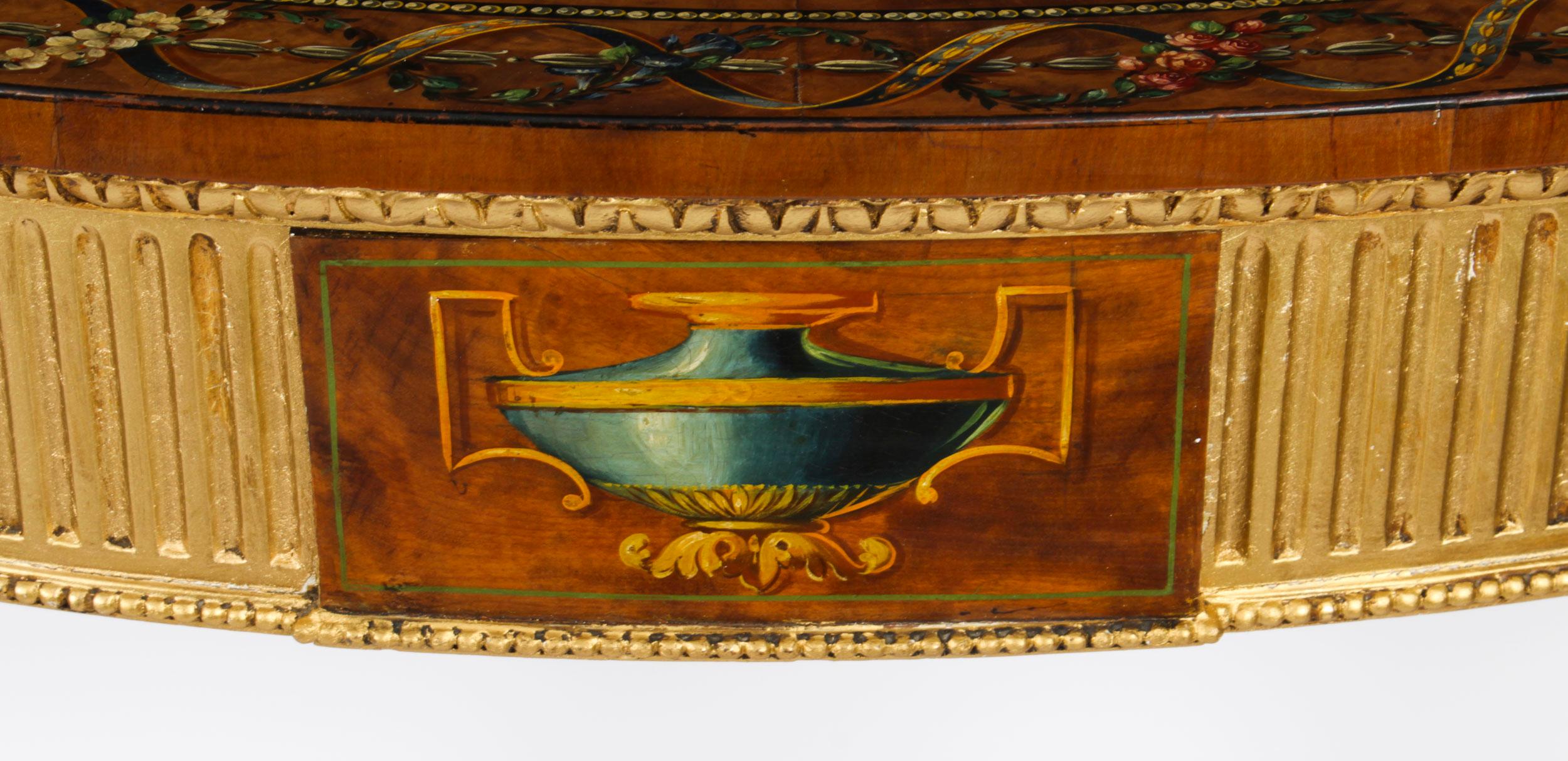 Fin du XIXe siècle Ancienne table console Demi-Lune en bois de satin peinte à la main 19ème siècle en vente