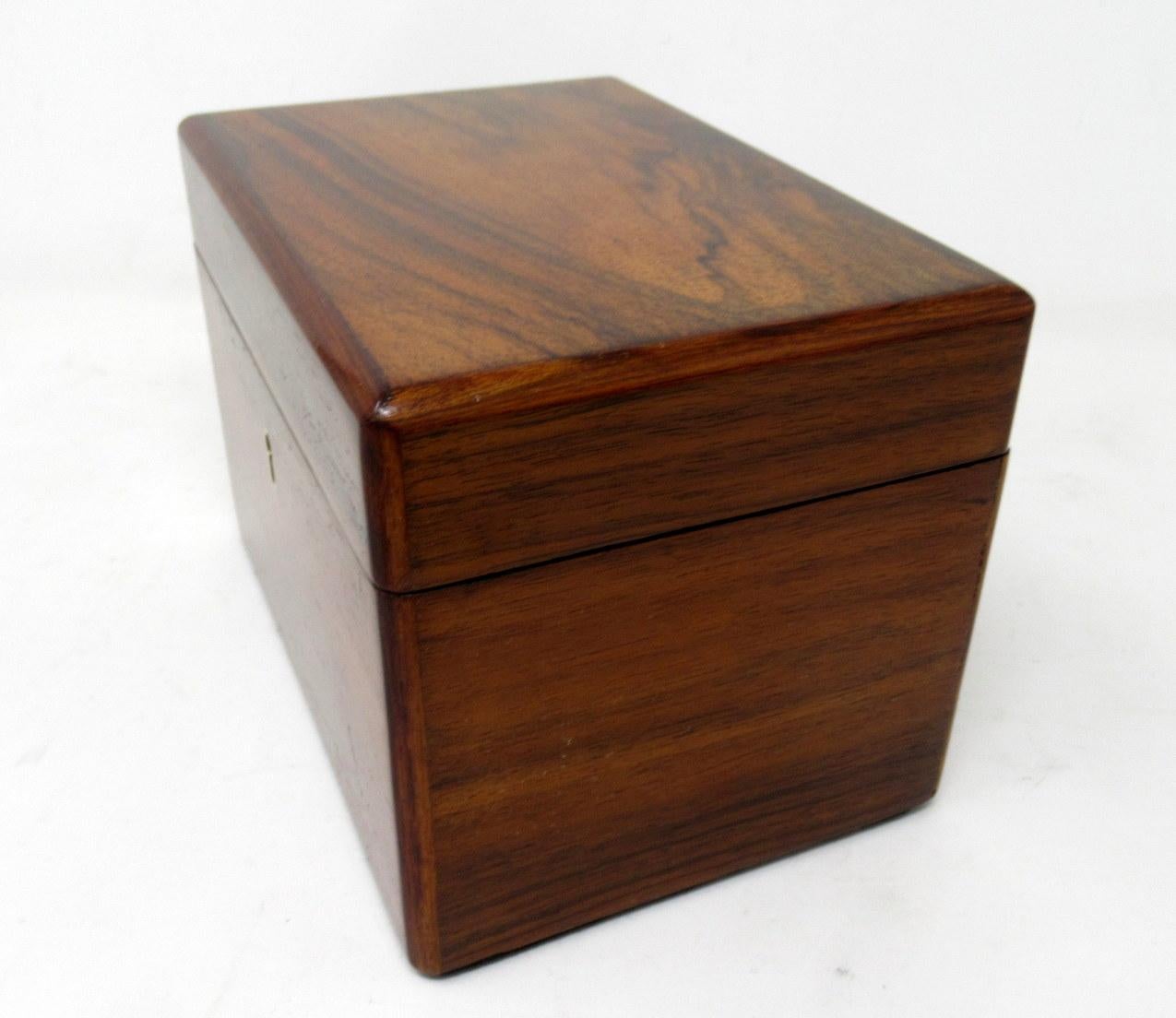 Antique Satinwood Inlaid Flame Mahogany English Double Tea Caddy Box Victorian In Good Condition In Dublin, Ireland