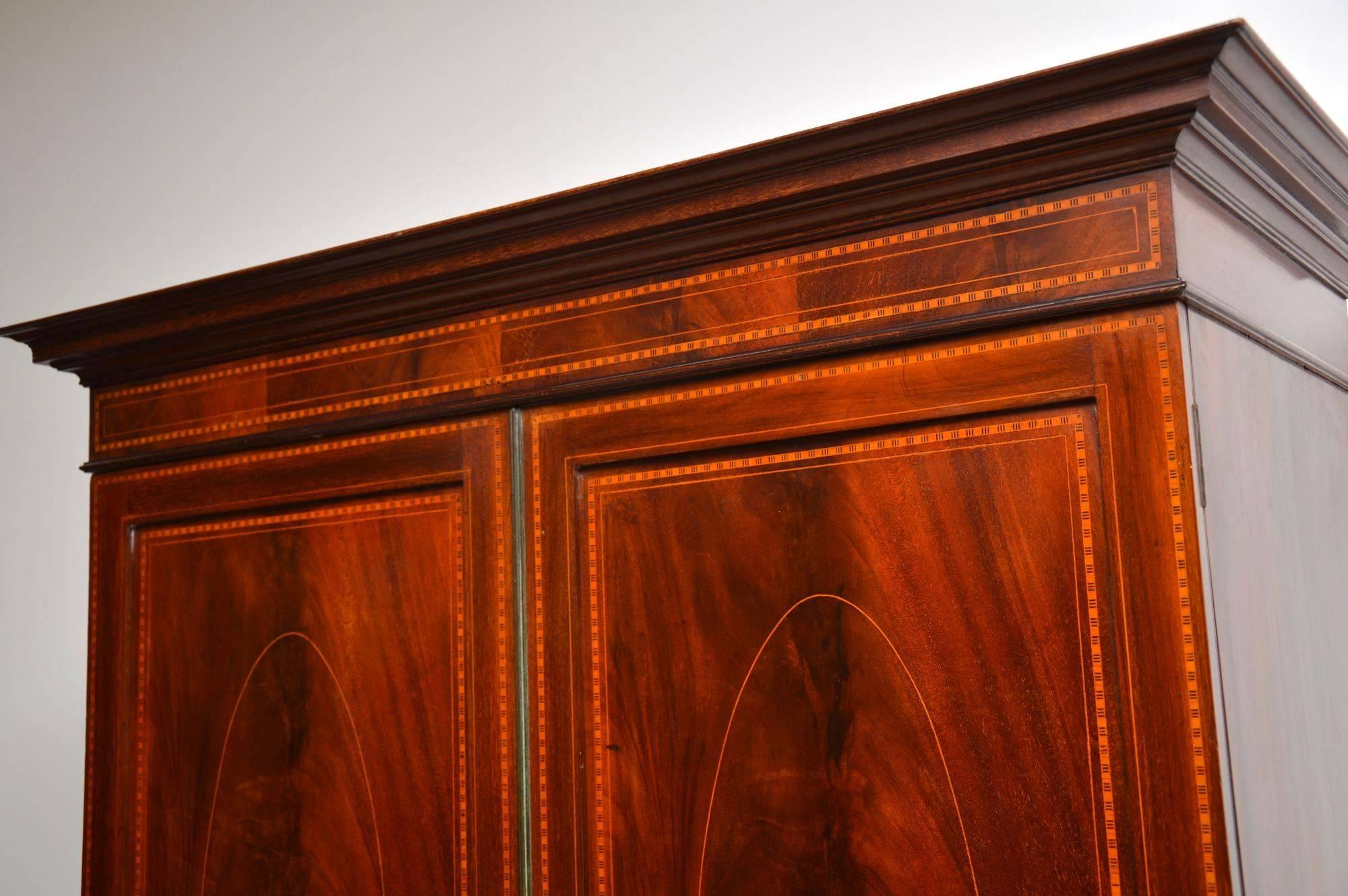 Antique Satinwood Inlaid Mahogany Linen Press In Excellent Condition In London, GB
