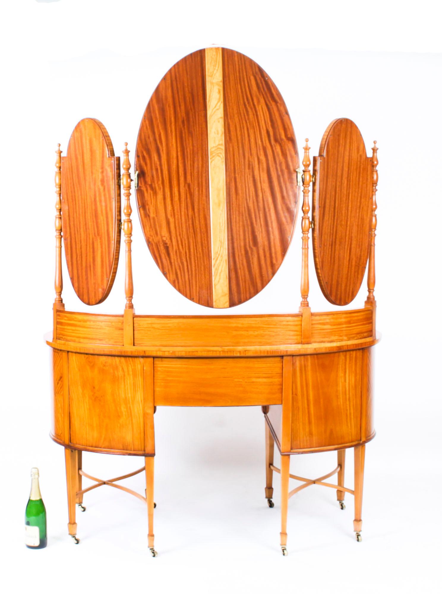 Antique Satinwood Kidney Dressing Table Attributed to Maple & Co, 19th Century 16