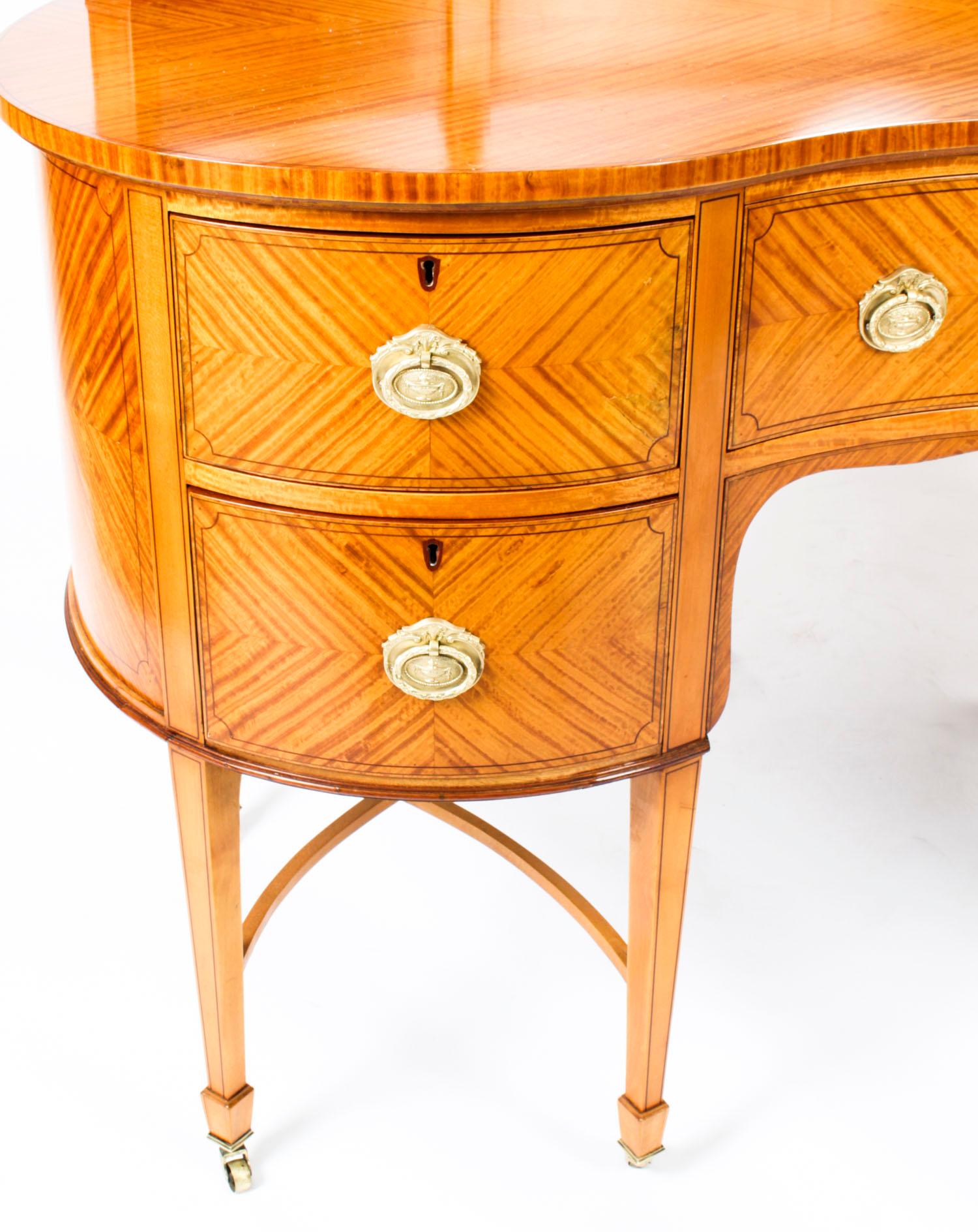 Antique Satinwood Kidney Dressing Table Attributed to Maple & Co, 19th Century 3