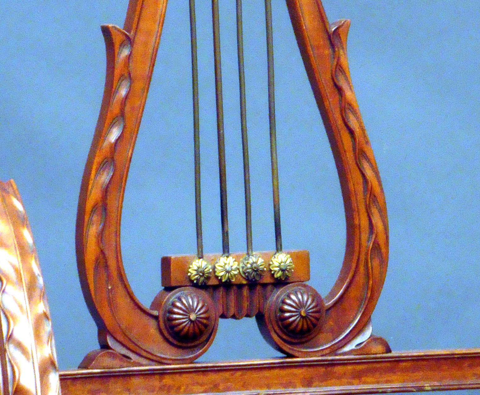 Fauteuil ancien à dossier en lyre en bois de citronnier de Gillows of Lancaster Bon état - En vente à Bradford-on-Avon, Wiltshire