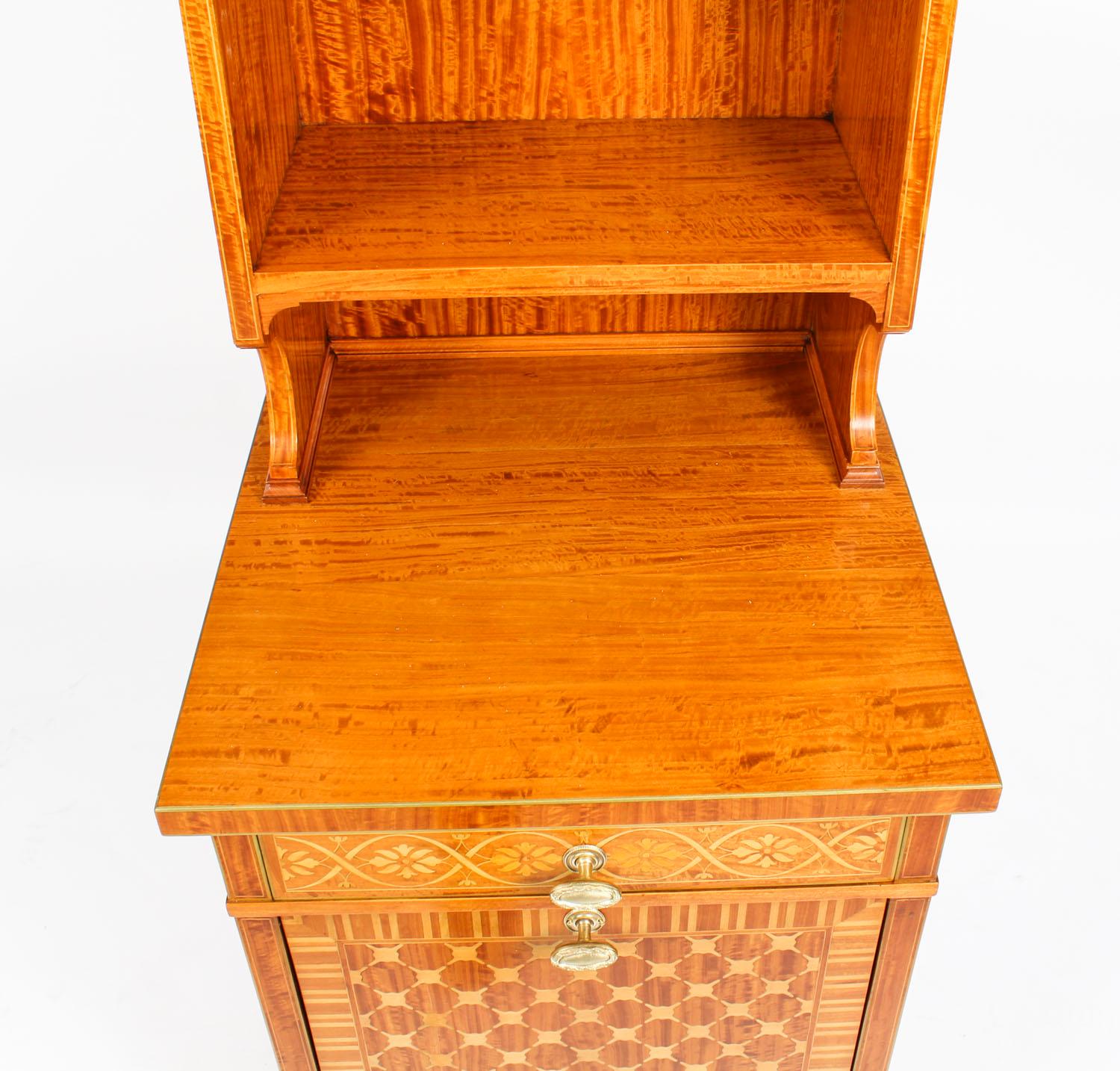 Antique Satinwood Marquetry Inlaid Side Cabinet Waring and Gillow 19th Century In Good Condition In London, GB