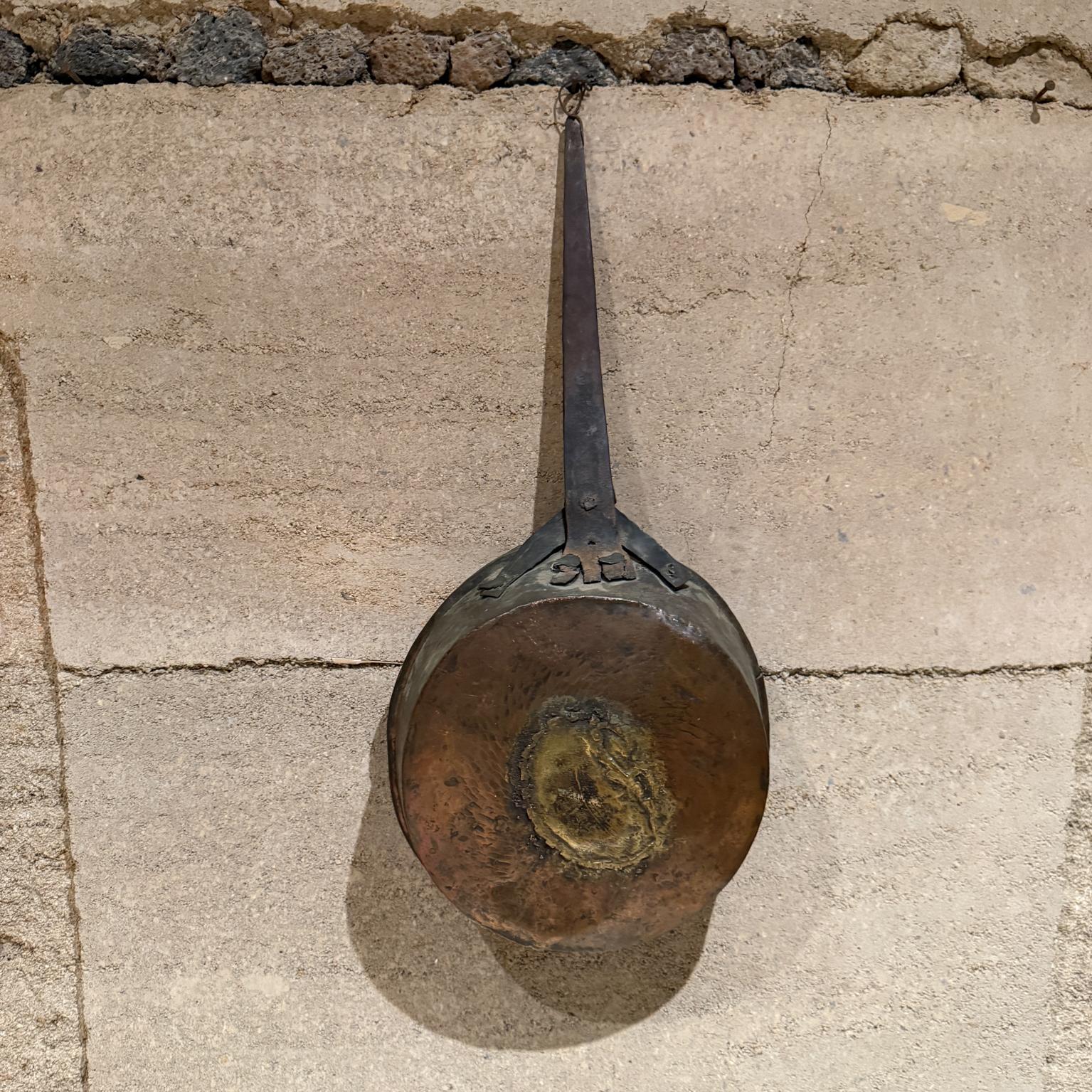 Antike Sauté-Pfanne aus Kupfer und Messing Kochgeschirr im Stil DH & M Arts & Crafts Period im Angebot 3