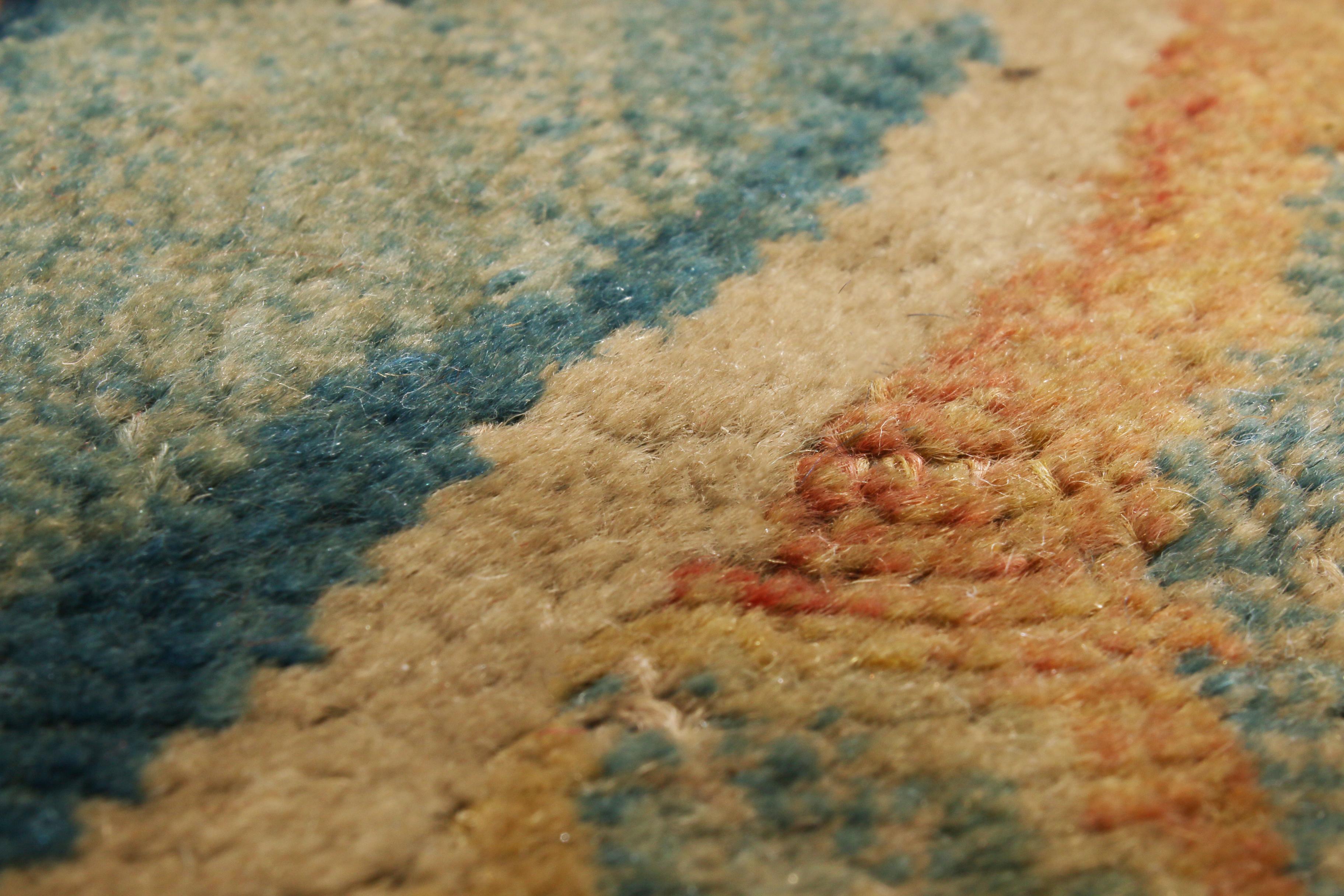Antique Savonnerie Beige and Blue Wool Rug In Good Condition In Long Island City, NY
