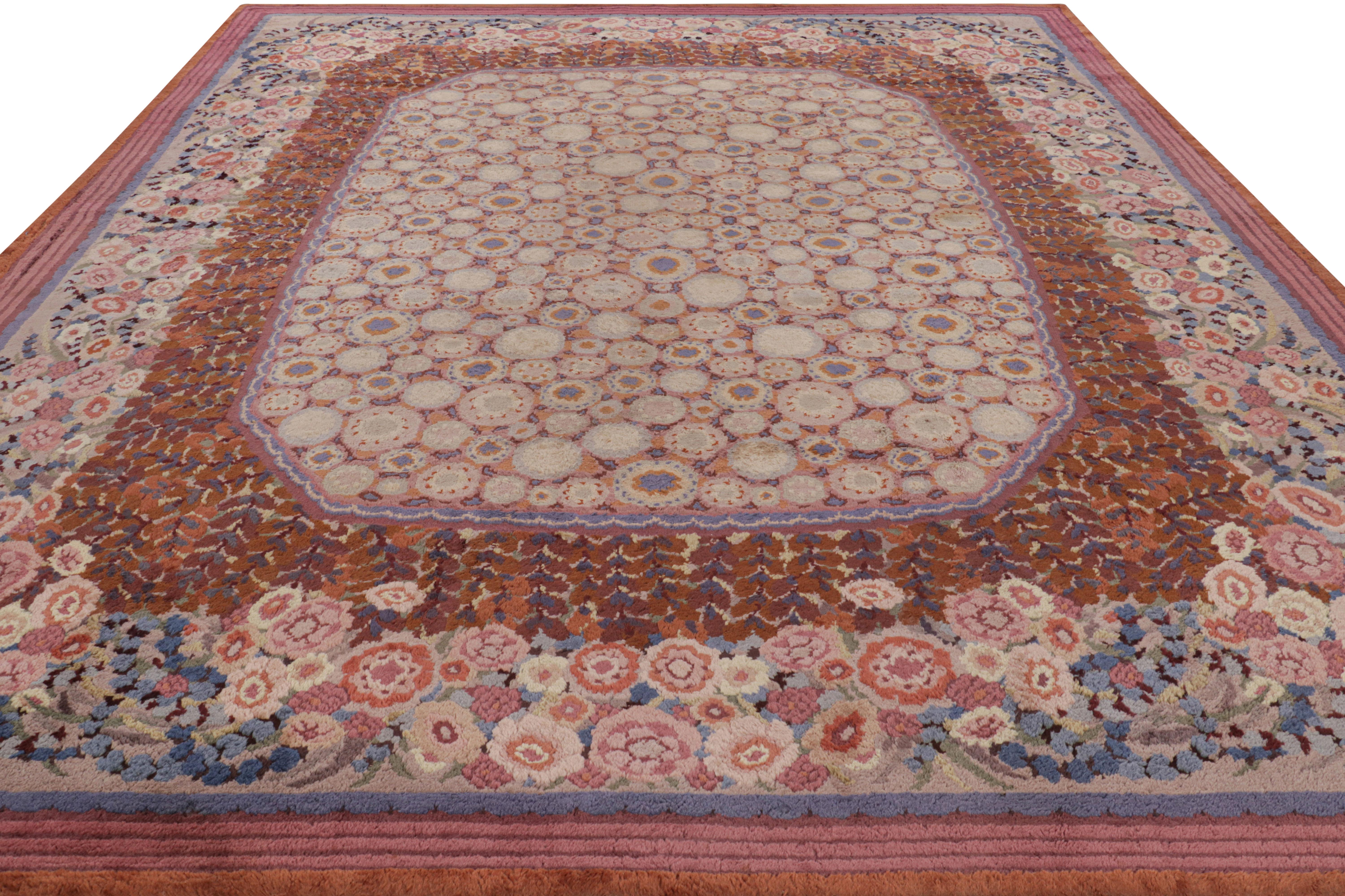 Antique Savonnerie French Art Deco Rug, Salmon with Florals - Rug & Kilim In Good Condition For Sale In Long Island City, NY