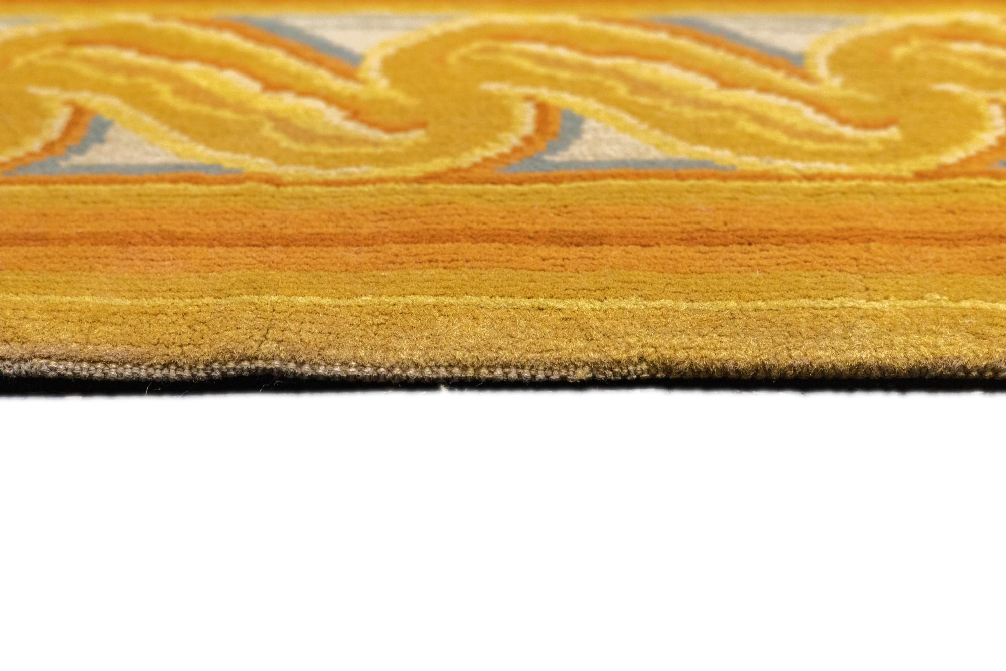 Tappeto antico Savonnerie 4'11'' x 11'7'' In condizioni buone in vendita a New York, NY