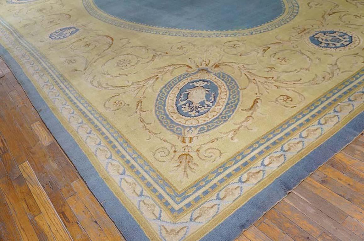 Français Tapis de savonnerie néoclassique français du 19ème siècle ( 12'9