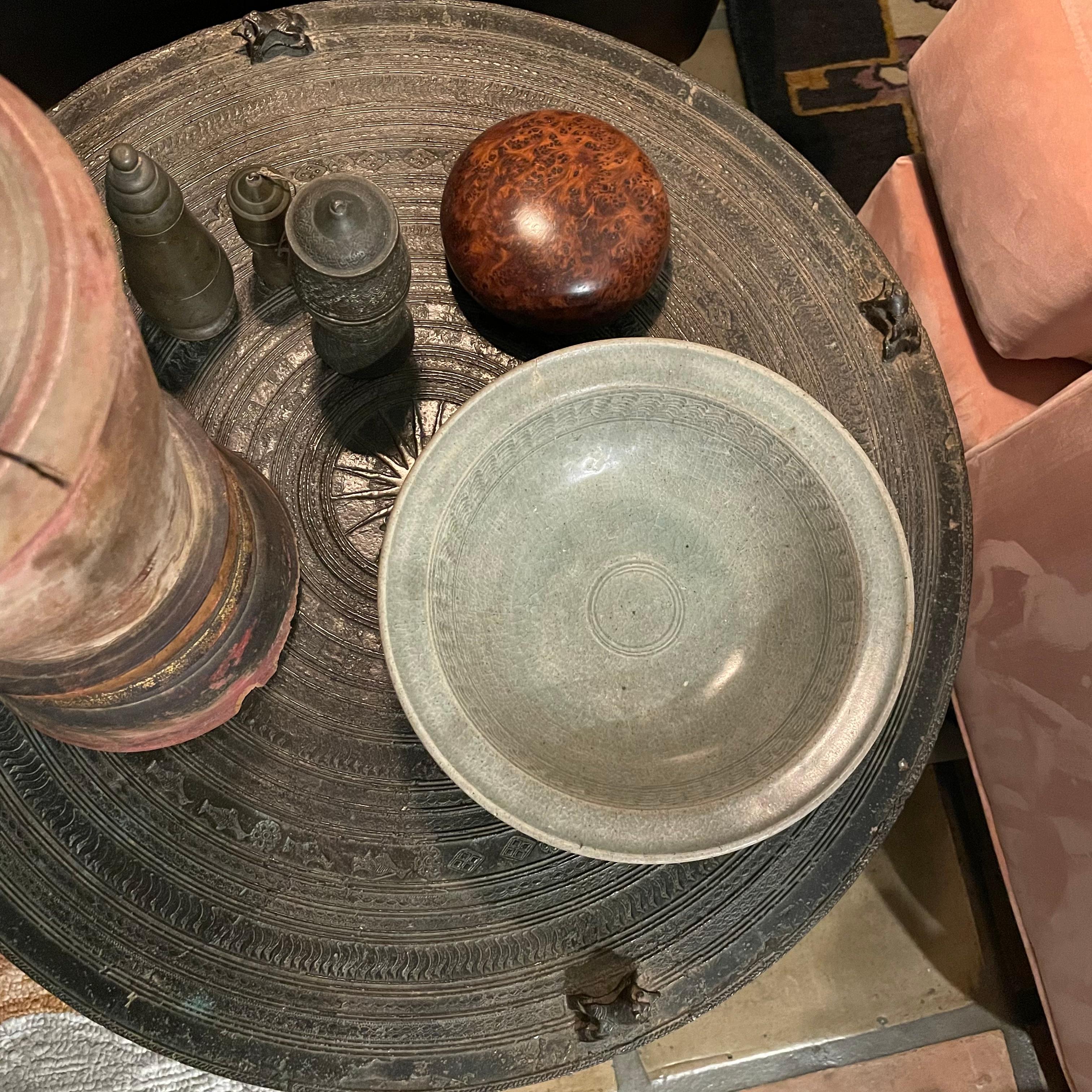 Antique Sawakhalok Celadon Bowl, Thailand For Sale 1