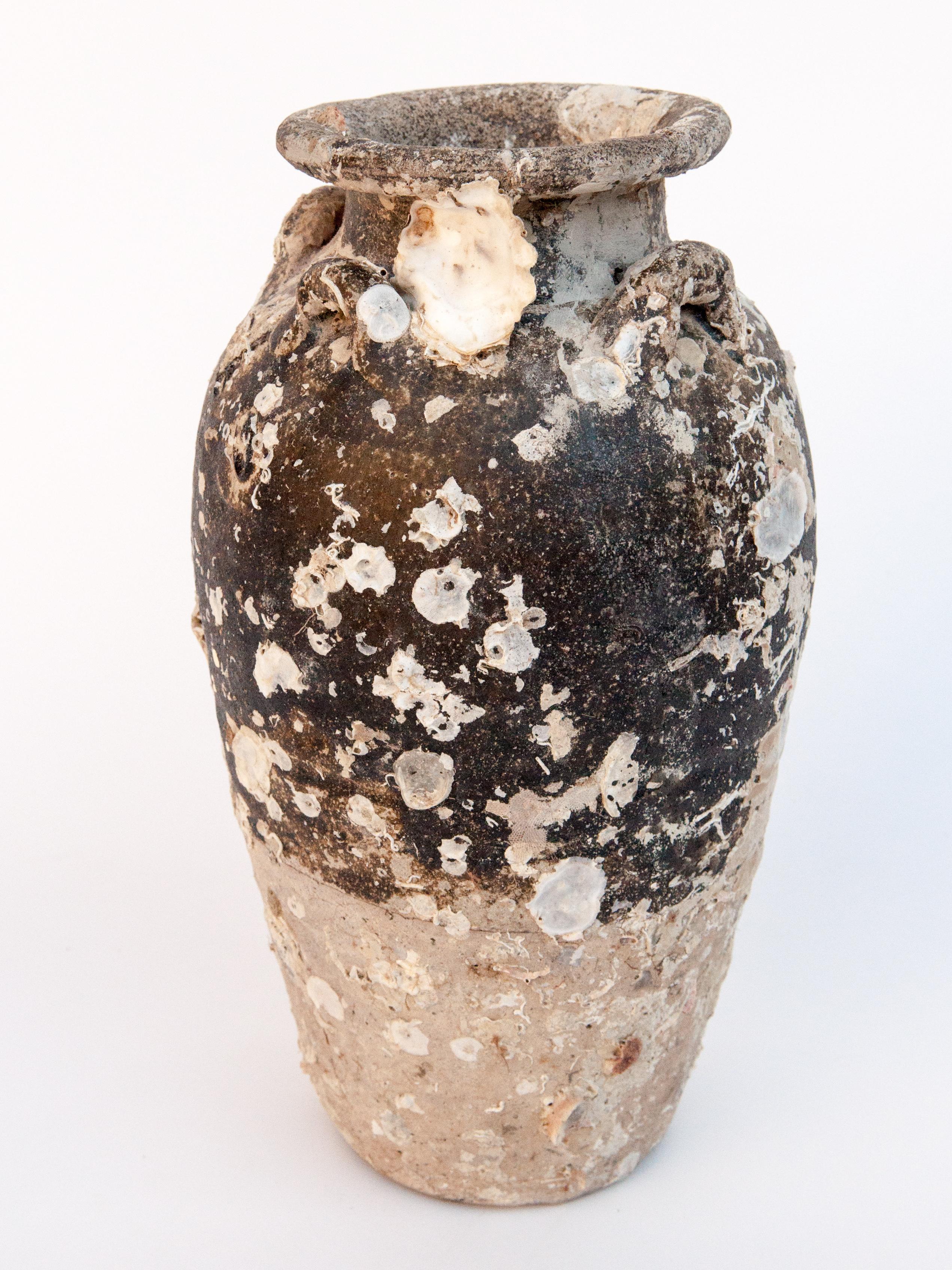 Hand-Crafted Antique Sawankhalok Jar with Encrustations, Sawankhalok, Thailand, 15th Century