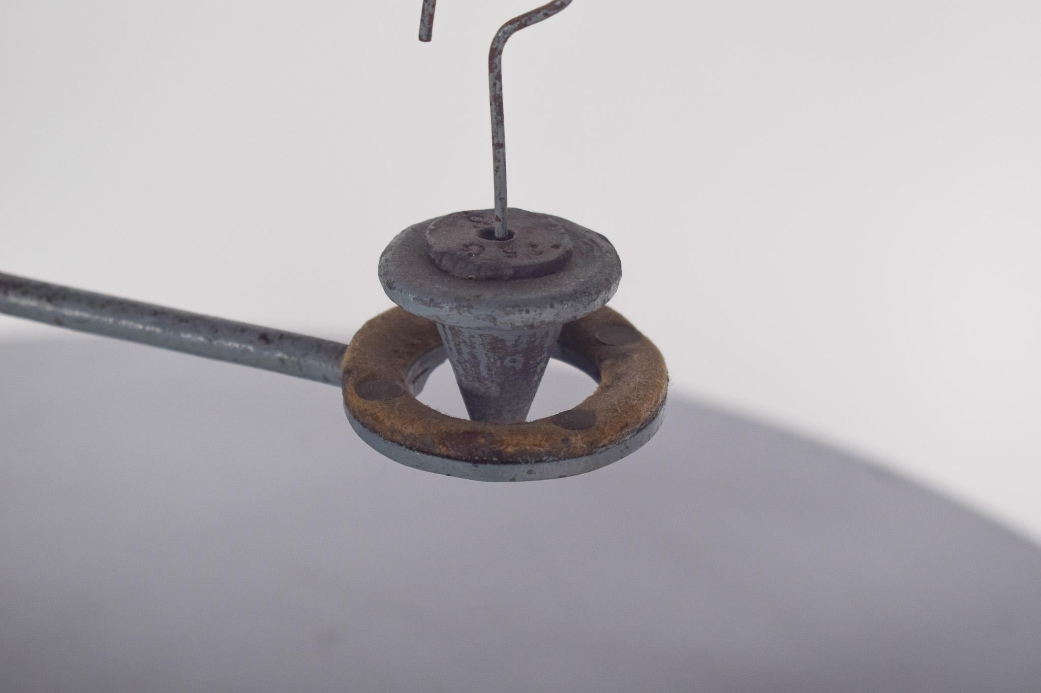 Balance antique en forme de croix Bon état - En vente à Lisboa, Lisboa
