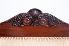 Antikes skandinavisches beiges Sofa, Nordeuropa, um 1900.