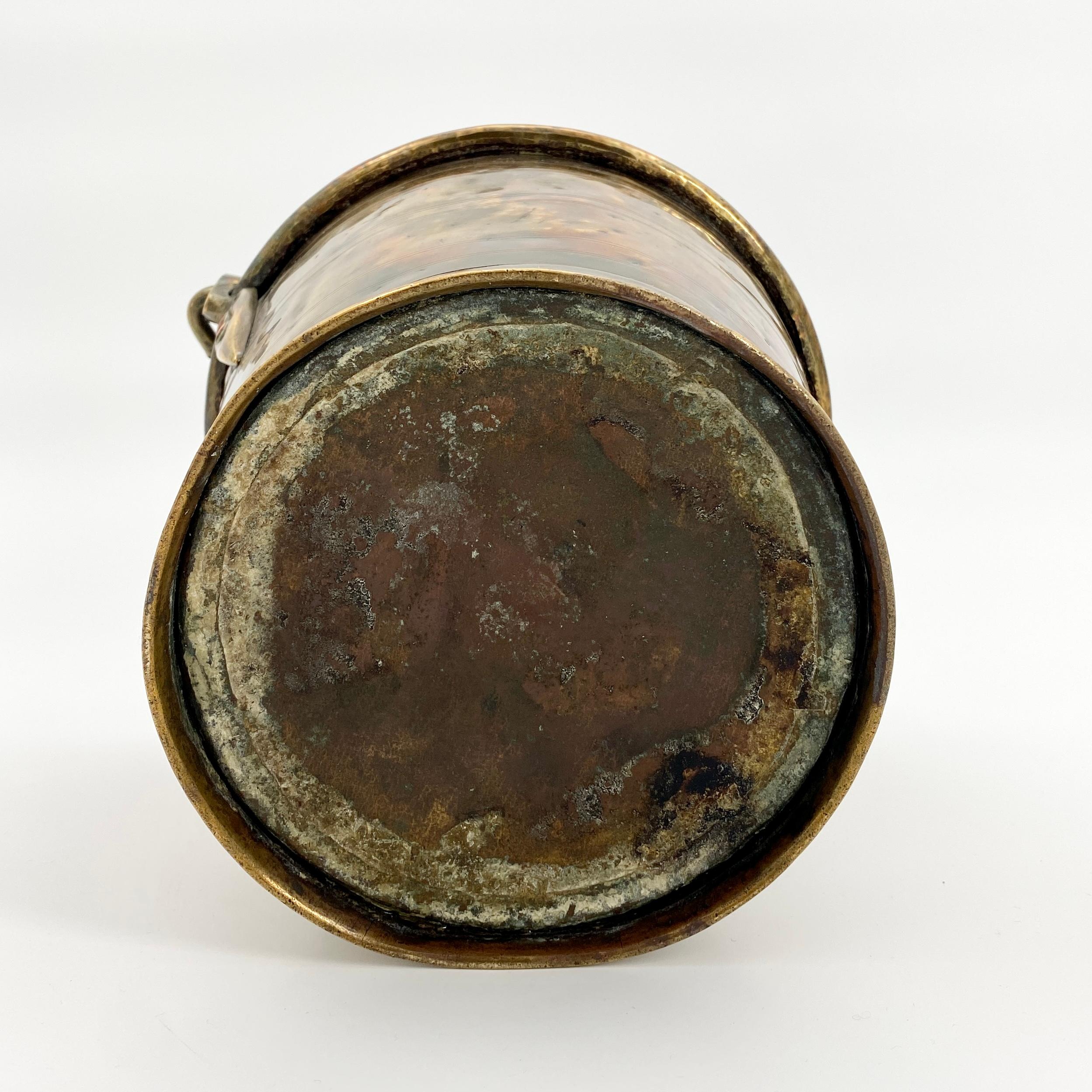 Antique Scandinavian Coal or Fireplace Bucket in Brass, Circa 1810 1