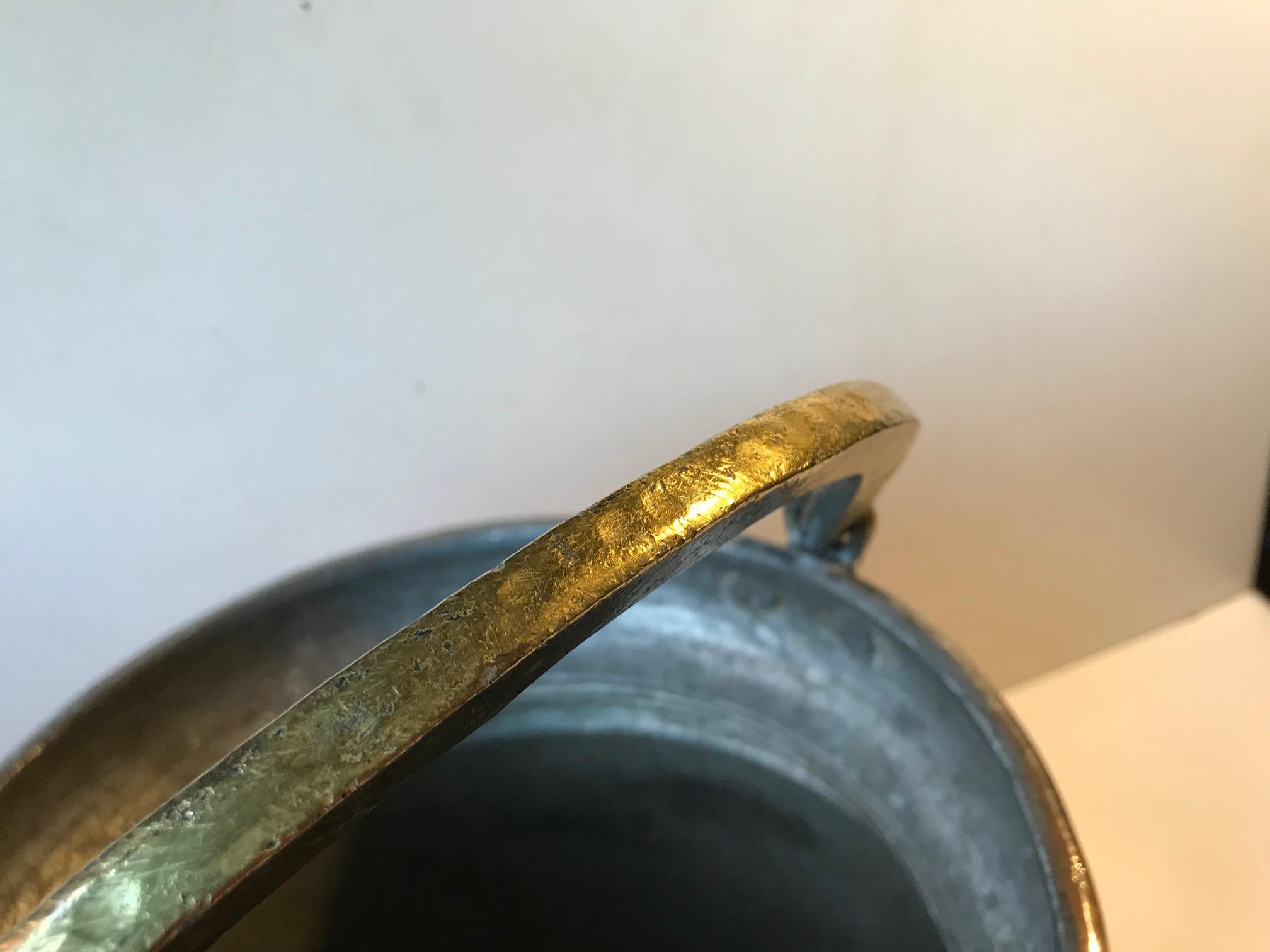 Antico secchio scandinavo per carbone o caminetto in rame, 18° sec. in vendita 5