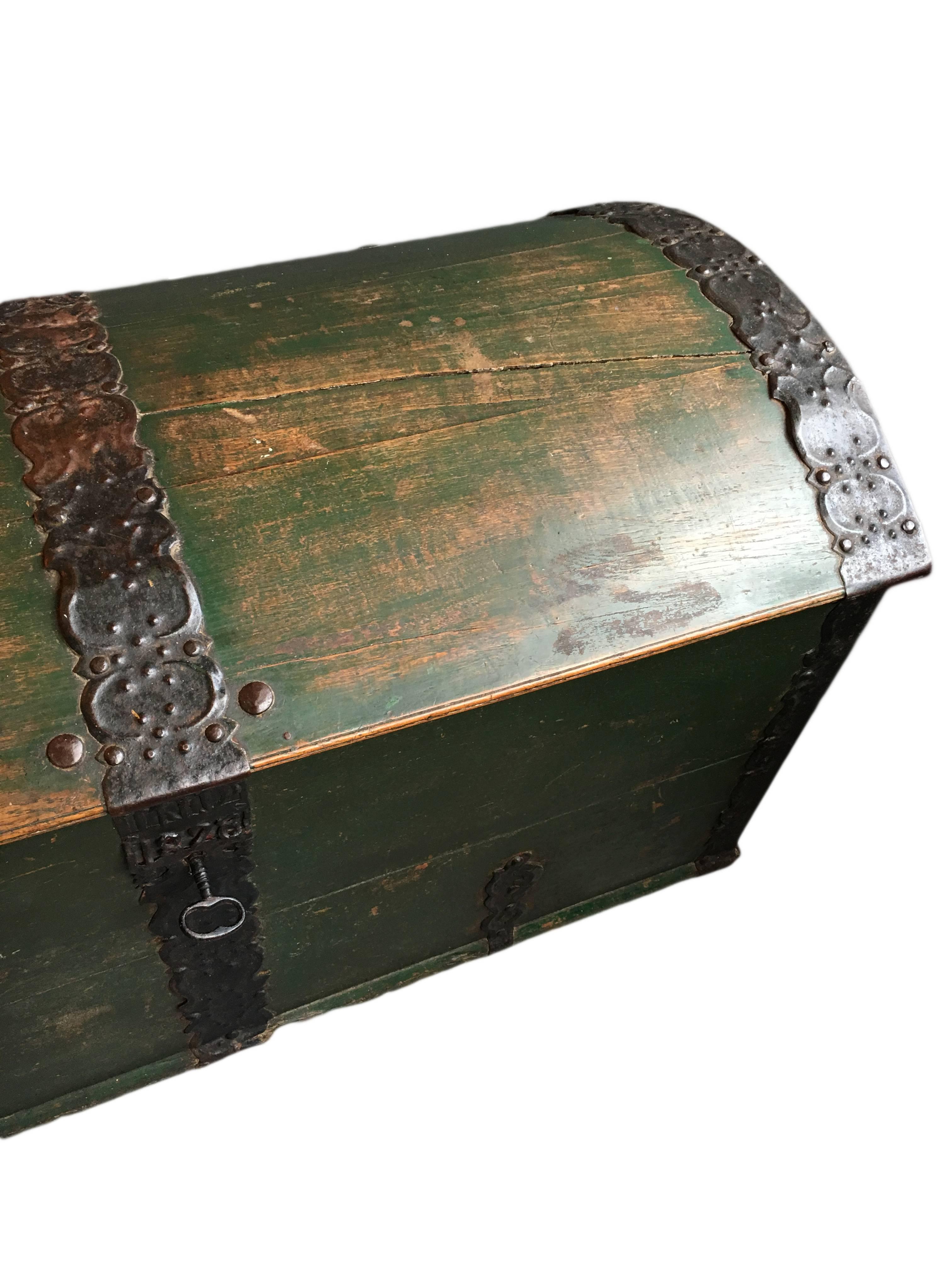 Early 19th Century Antique Scandinavian Oak Trunk, 1828