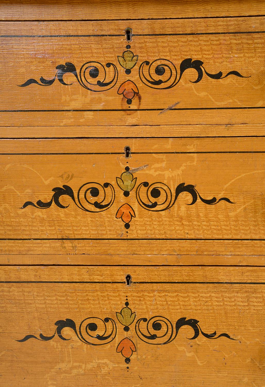 Antique English Painted Chest Of Drawers Dressing Table Scumbled Folk Art 1