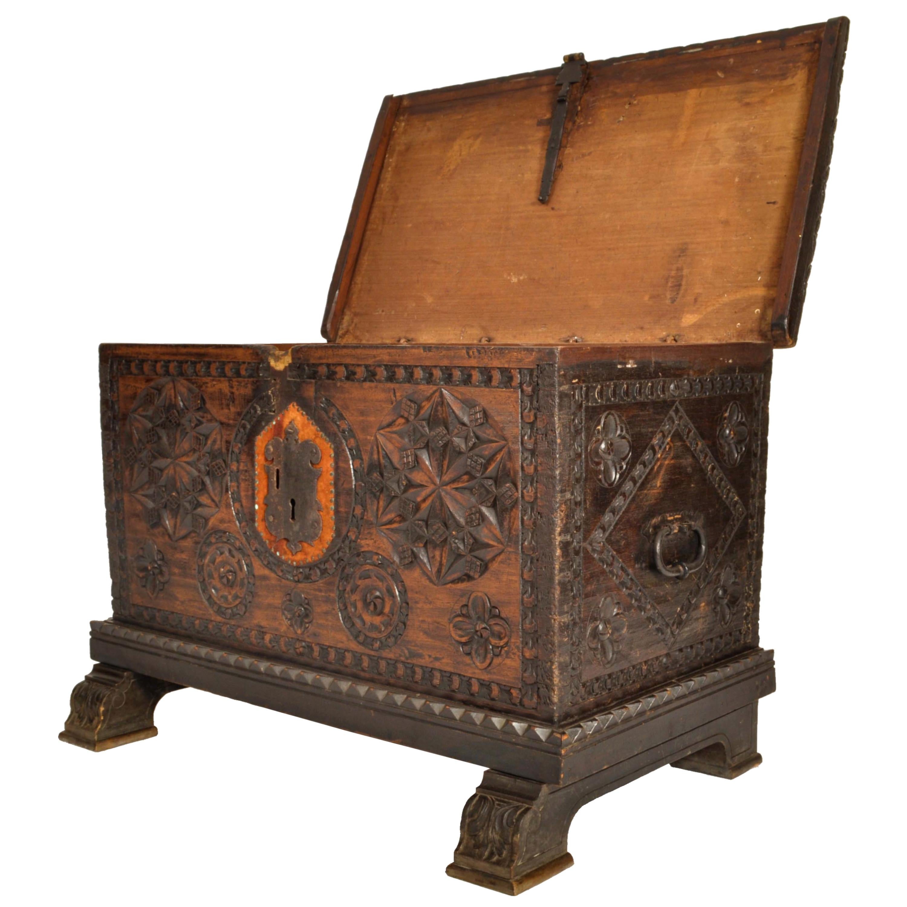Antique Scandinavian Pine Baroque Folk Art Carved Dowry Chest Trunk Coffer 1780 For Sale 7