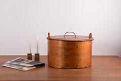 Antique Scandinavian Round Storage Box “Tejne” Decorated Pine, Late 19th Century