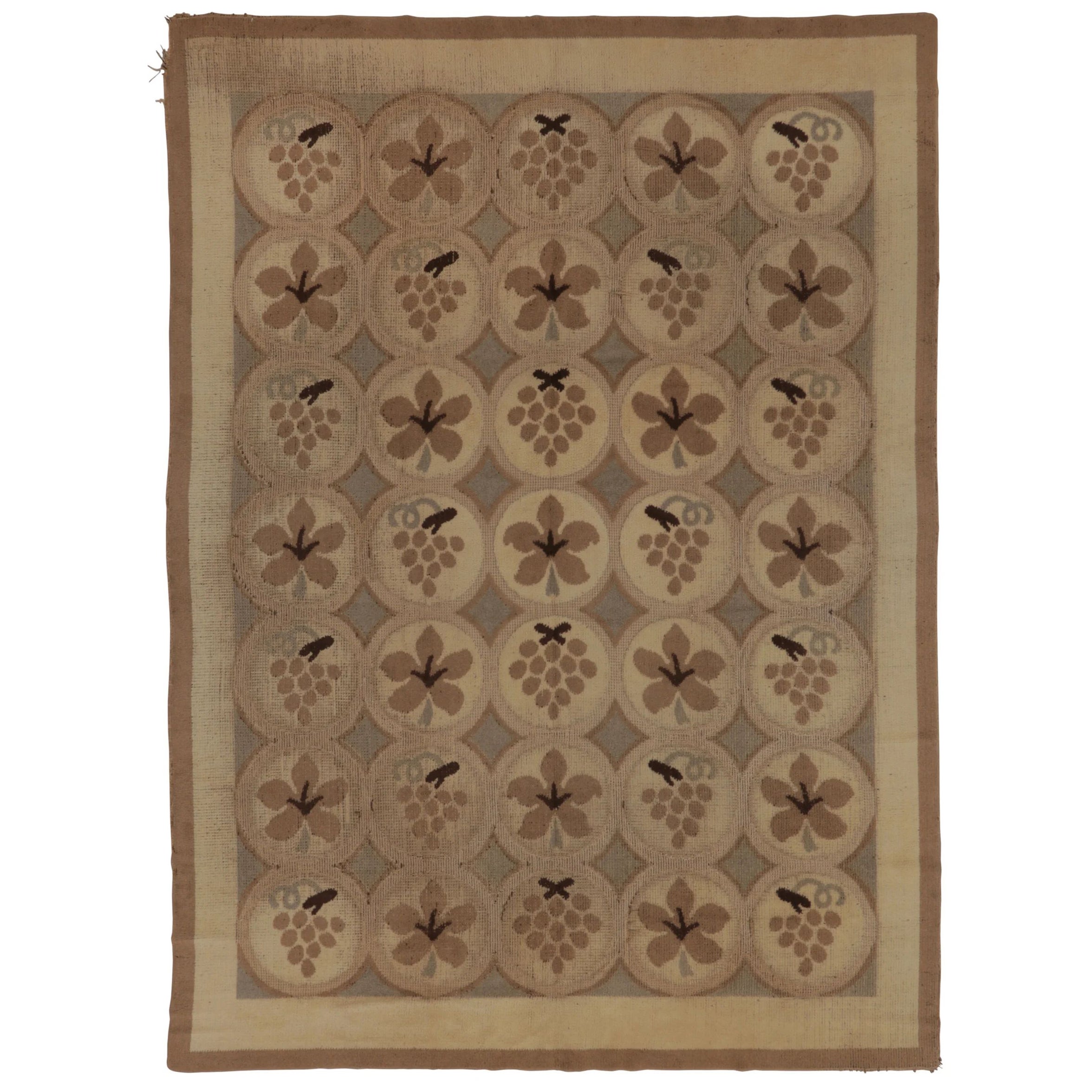 Antique Scandinavian Rya Rug with Beige-Brown Floral Medallions - Rug 
Kilim For Sale