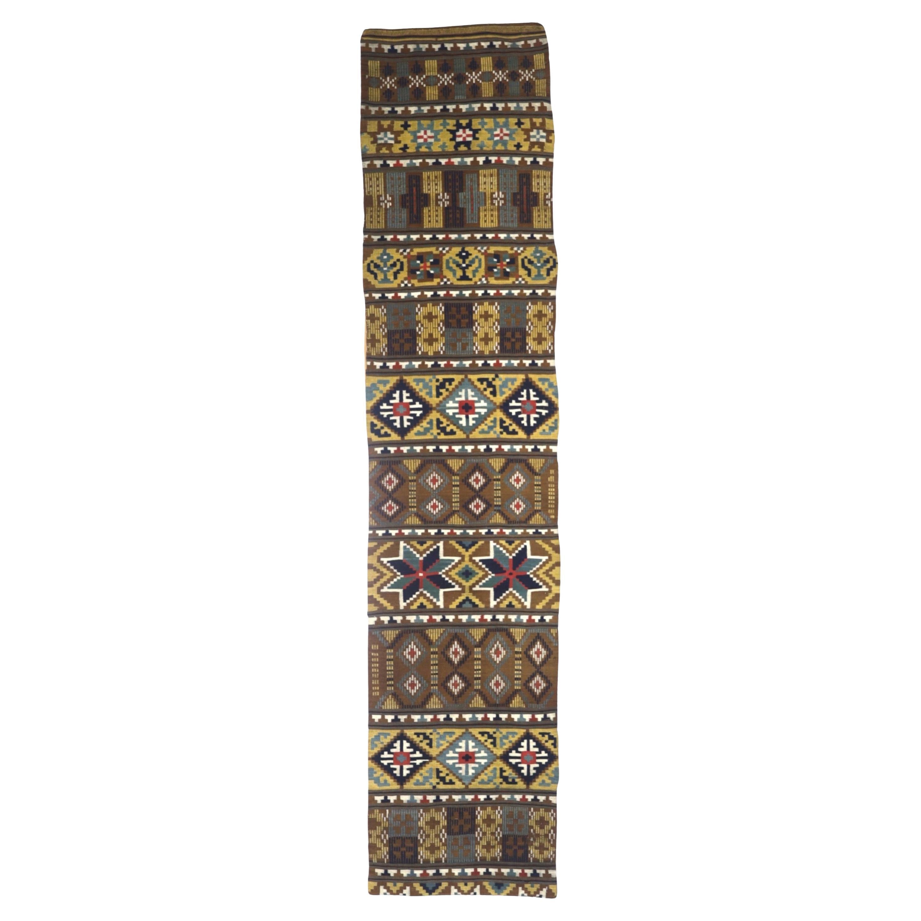 Antico Rug & Kilim tessile scandinavo 1'10" x 8'3"