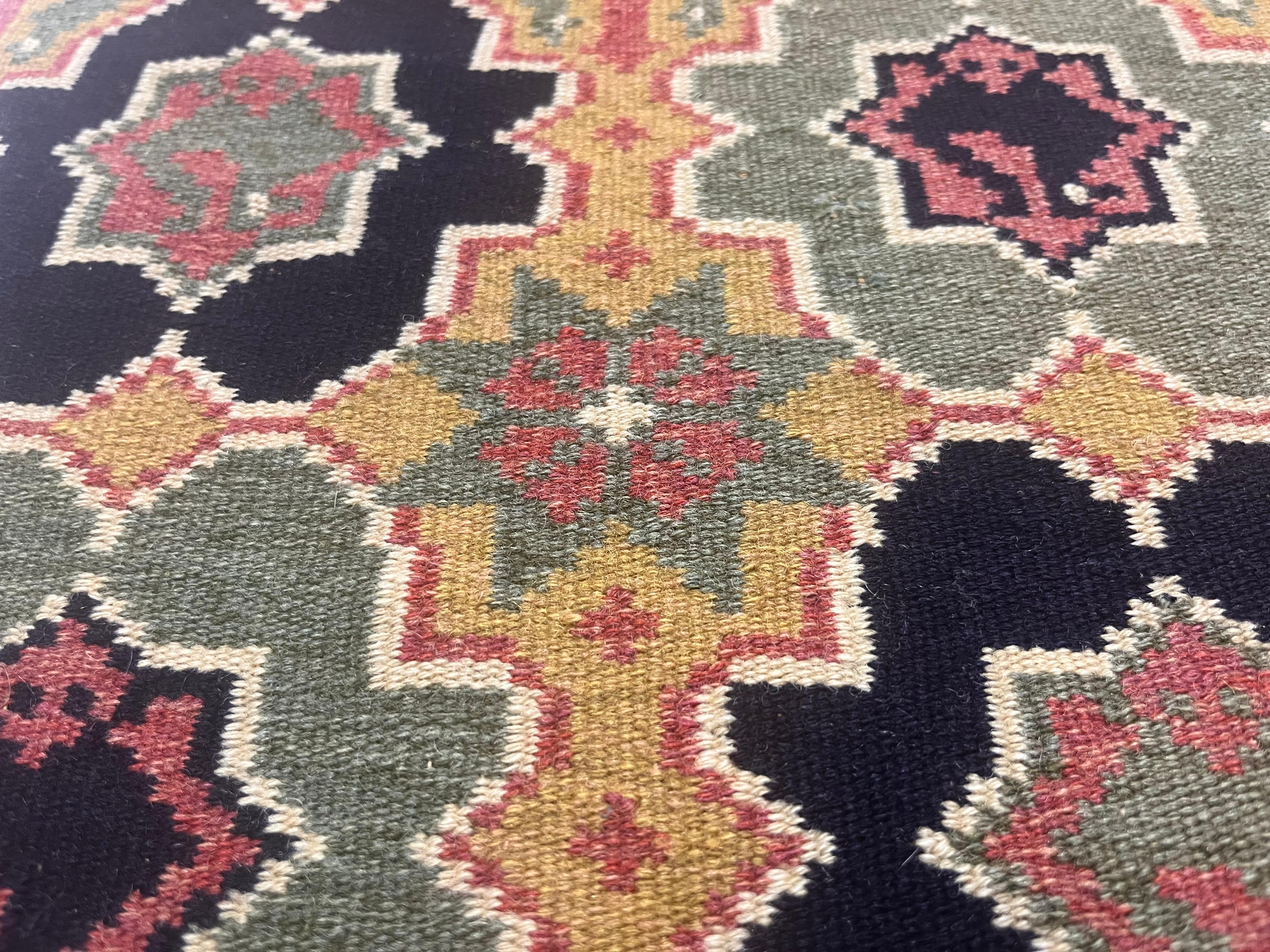 XX secolo Antico Rug & Kilim tessile scandinavo 2'2