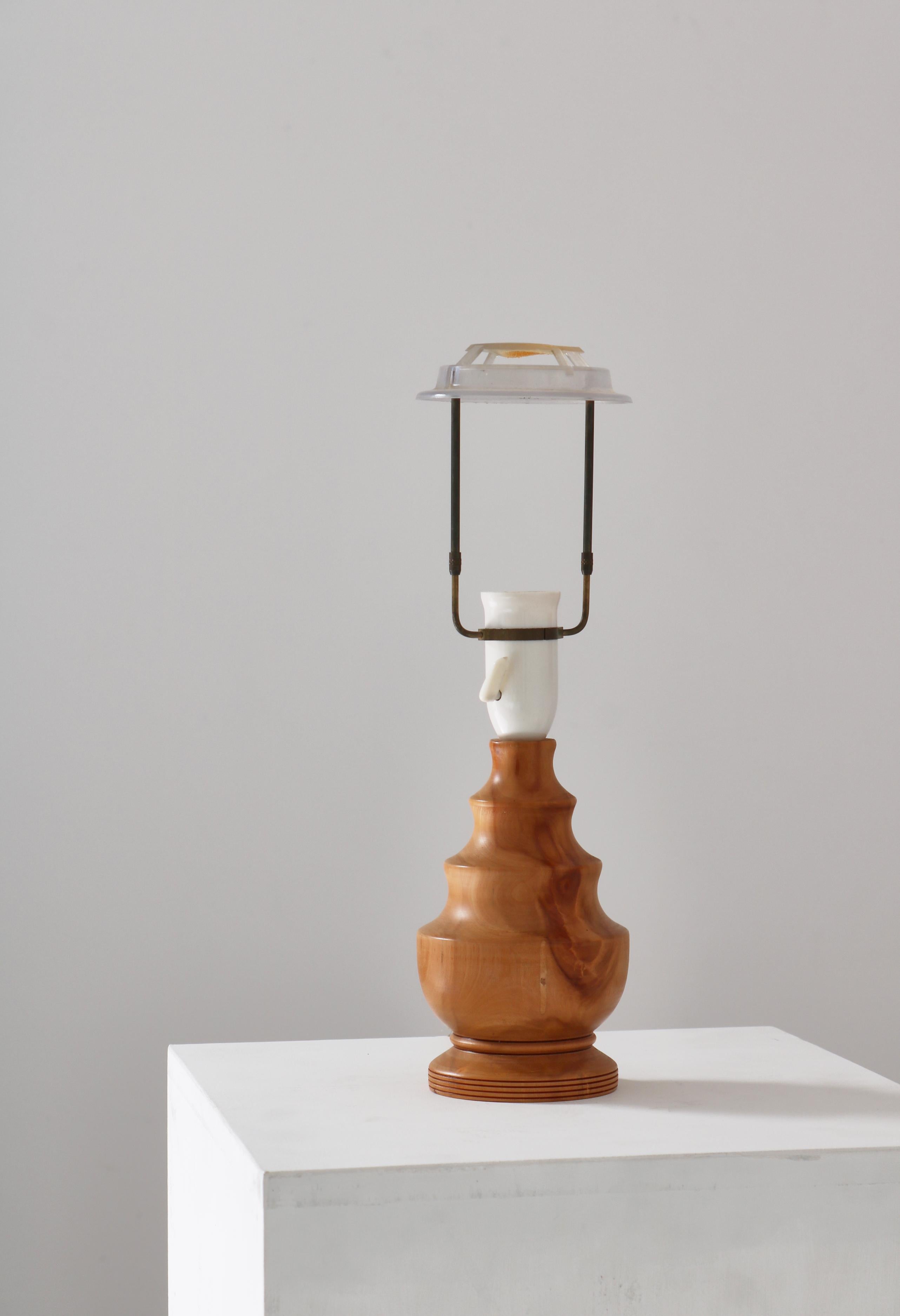 Antique Scandinavian Turned Wooden Table Lamp Handmade in Denmark, 1940s For Sale 3