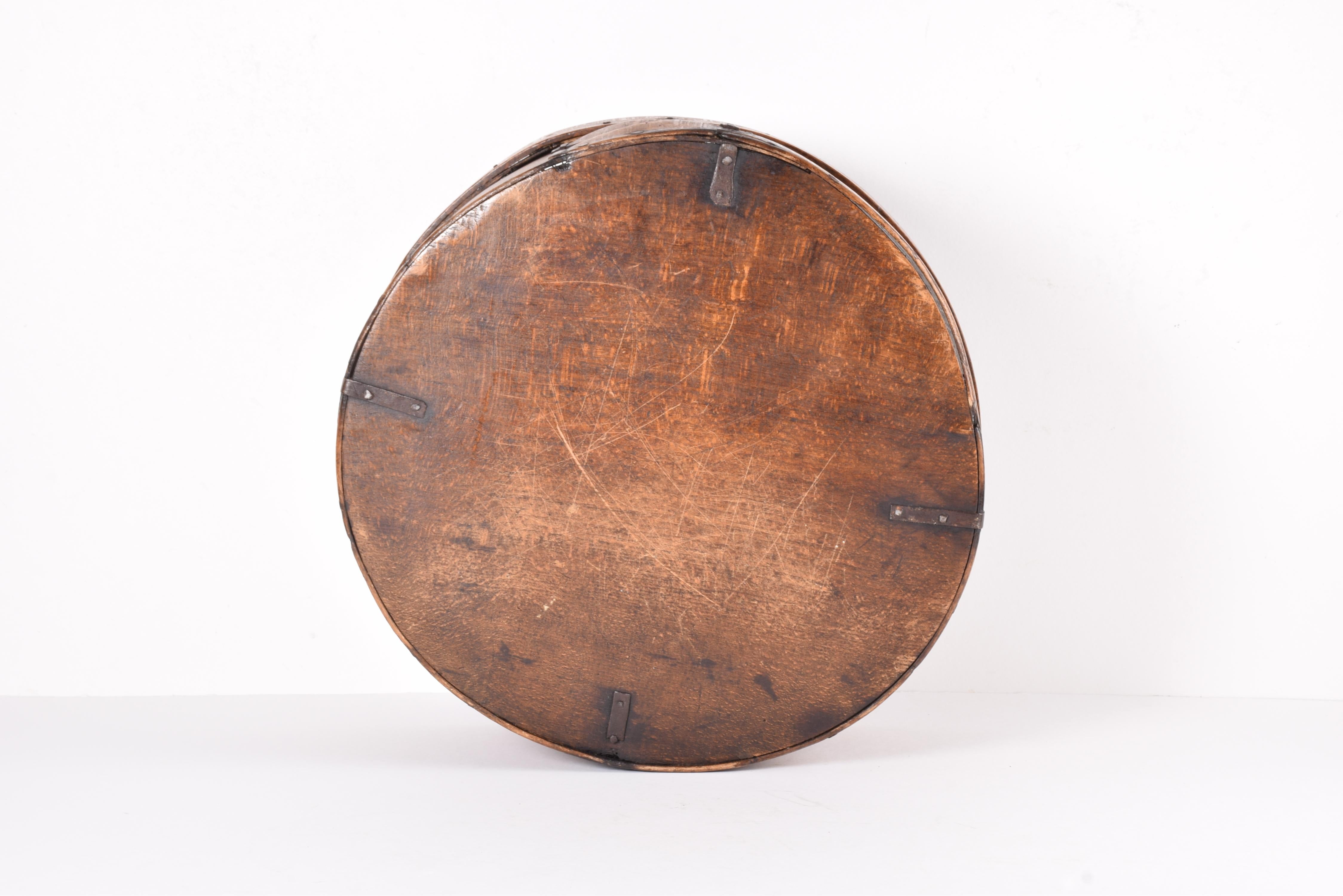 Antique Scandinavian Very Large Wooden Basket Dark Bent Wood ca 1850s For Sale 5