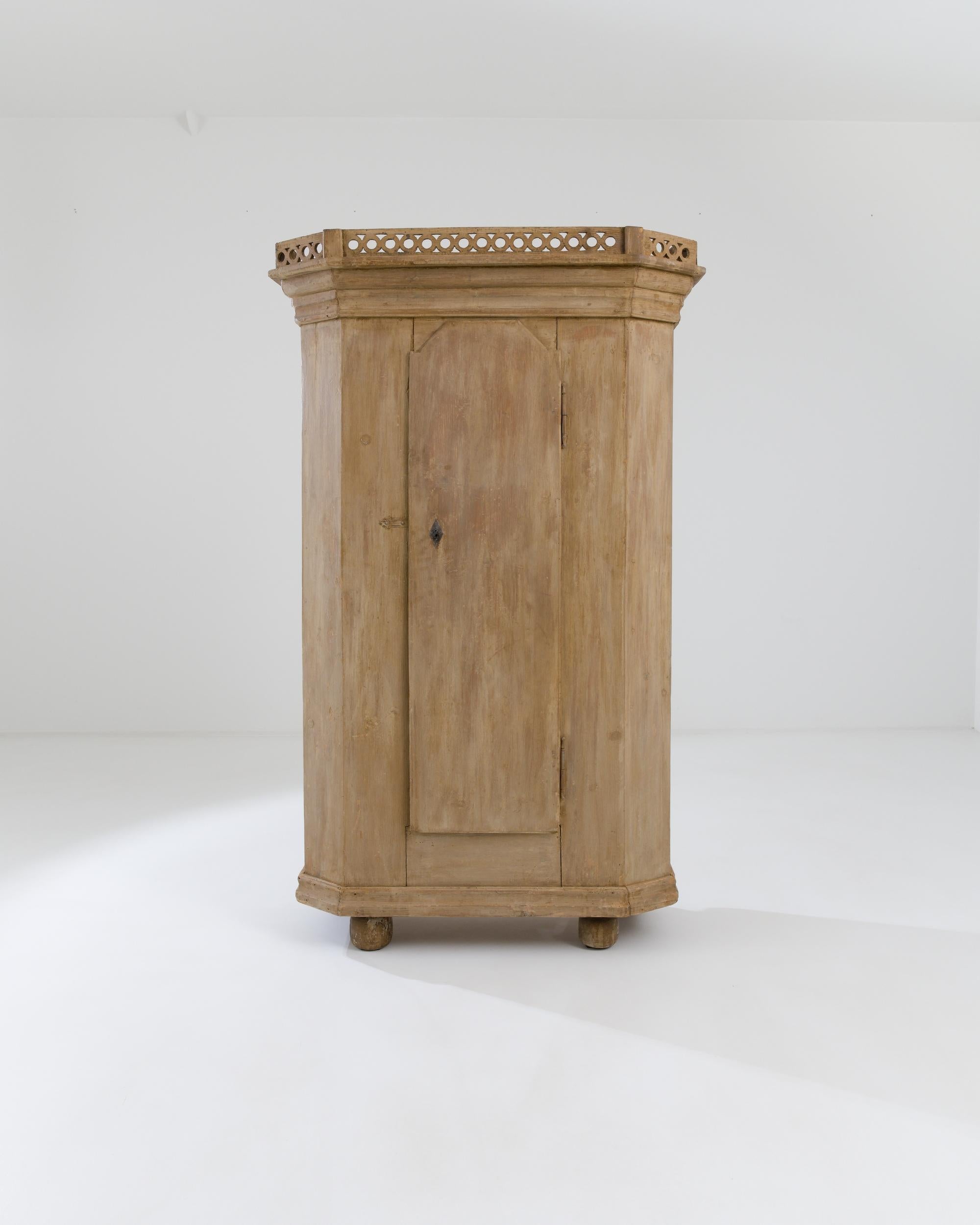 Gustavian Antique Scandinavian Wooden Cabinet  For Sale