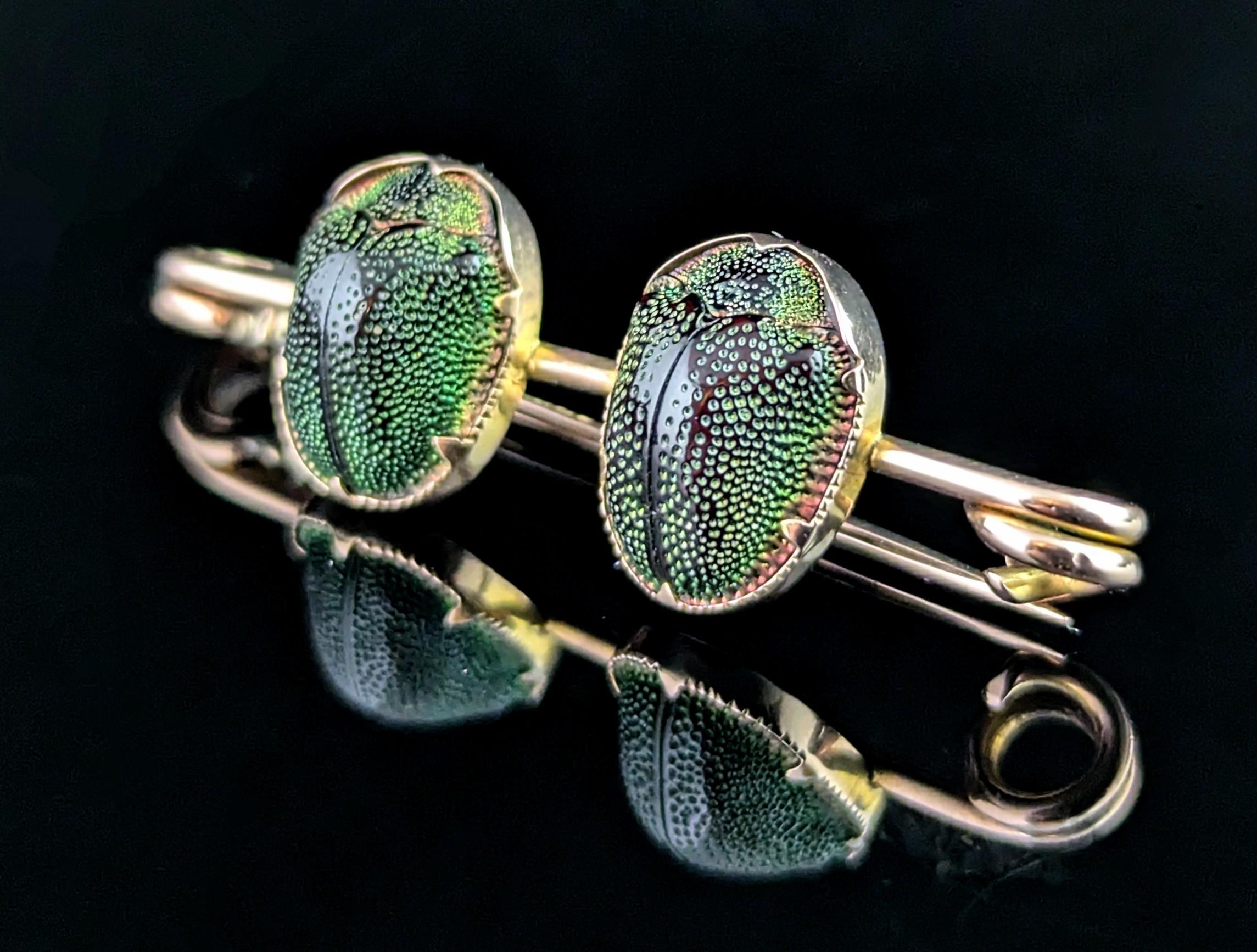 Antique Scarab beetle brooch, 9k yellow gold In Good Condition In NEWARK, GB