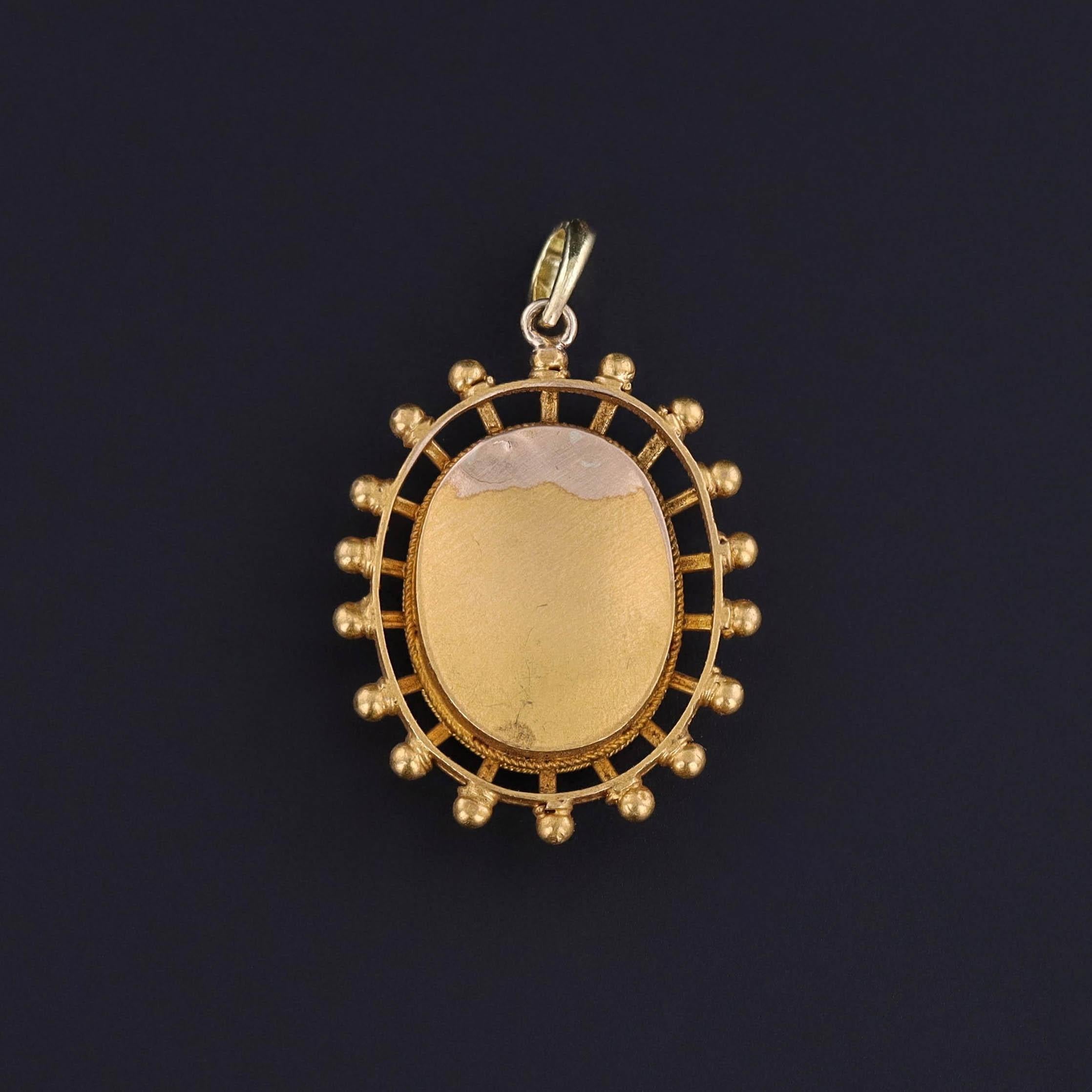 Victorien Pendentif en or 18k en micromosaïque de scarabée ancien en vente