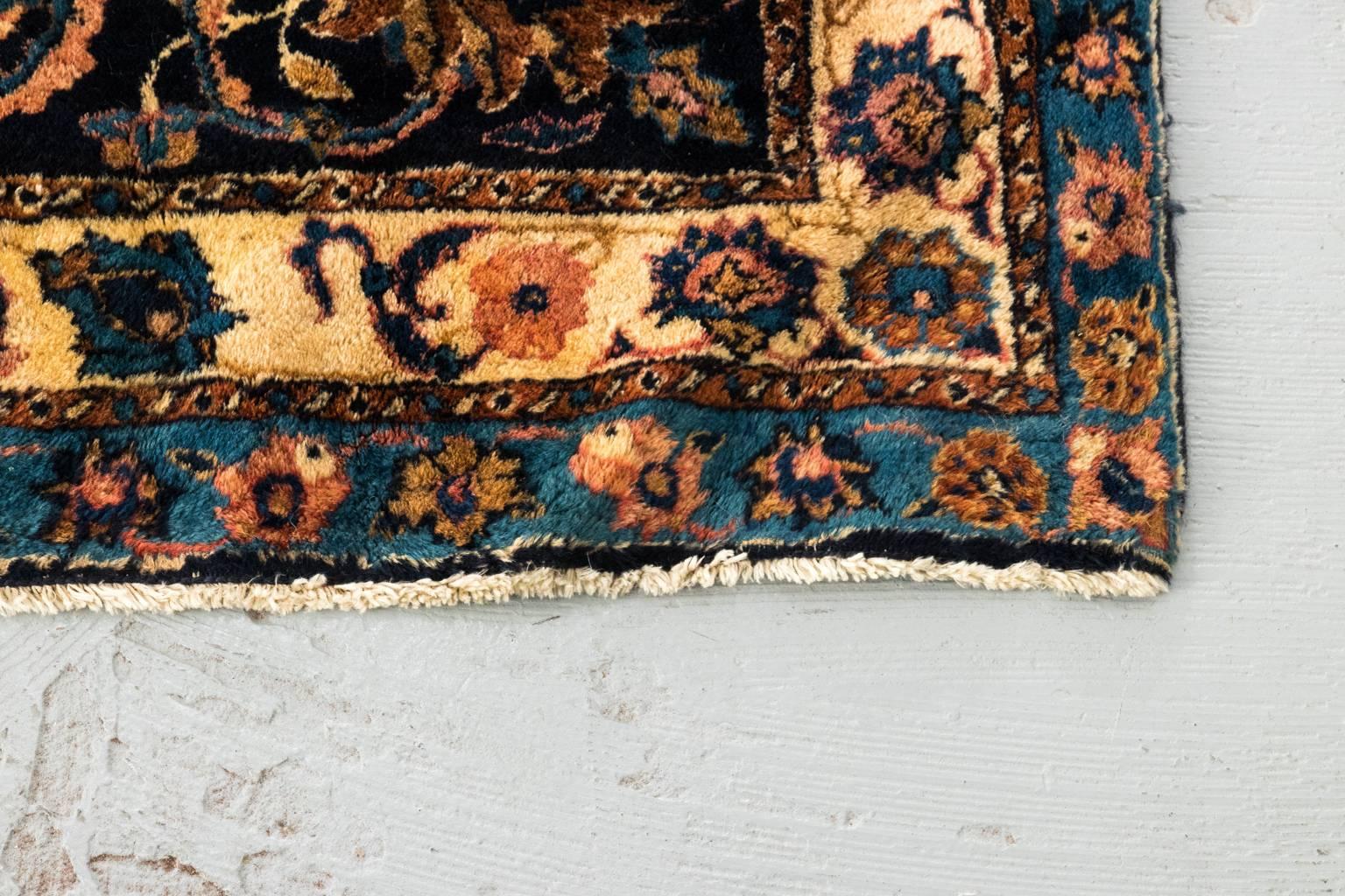 Tapis caucasien ancien teint à l'écarlate en vente 6
