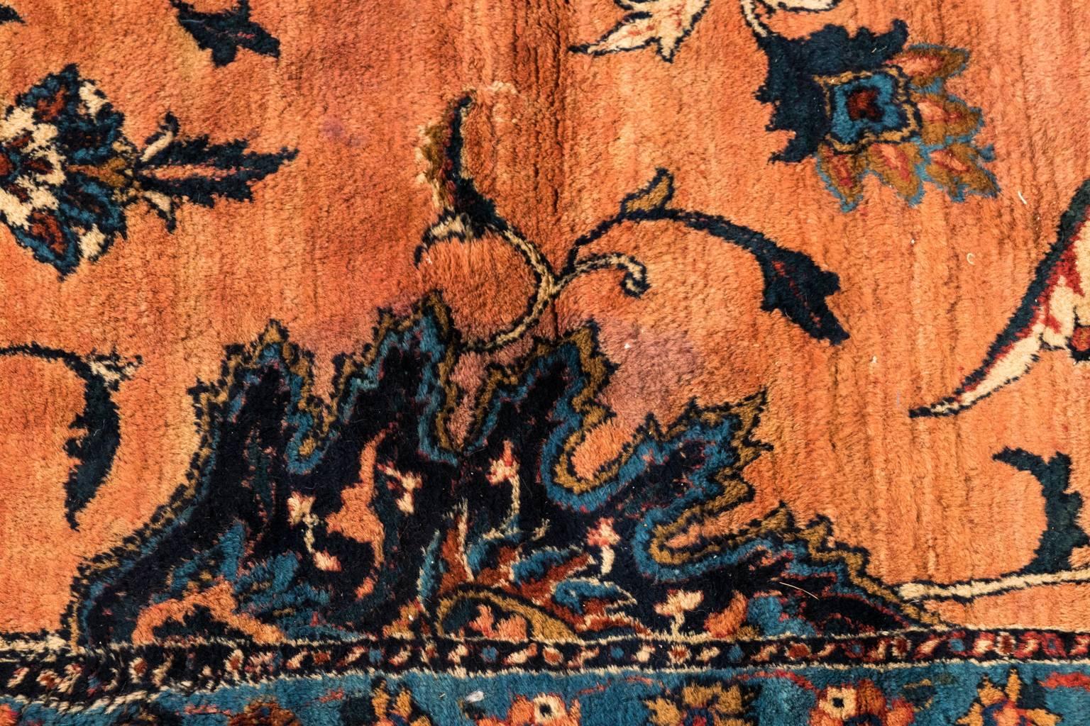 Tapis caucasien ancien teint à l'écarlate en vente 11