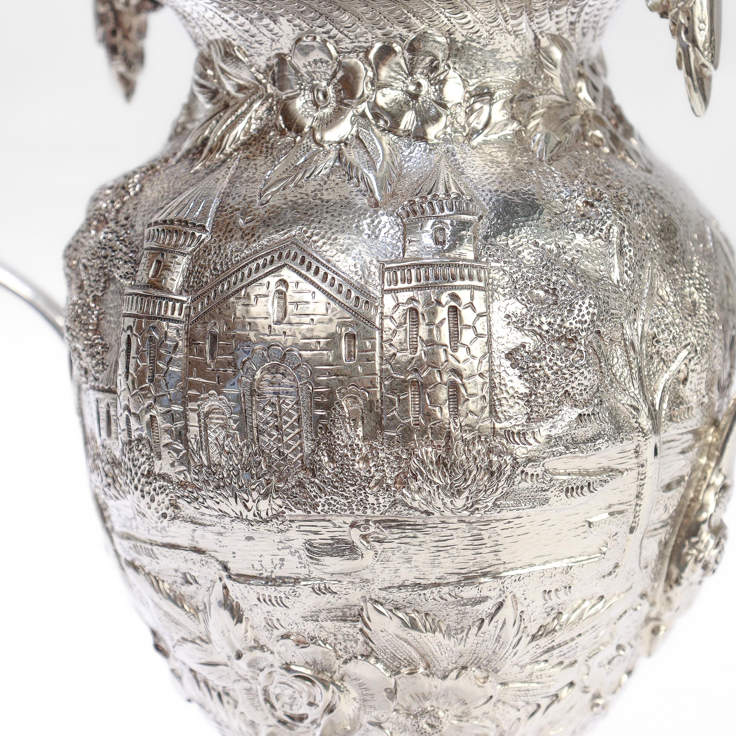 Antica zuccheriera in argento sterling Schofield Castle Pattern Repousse Baltimore in vendita 7