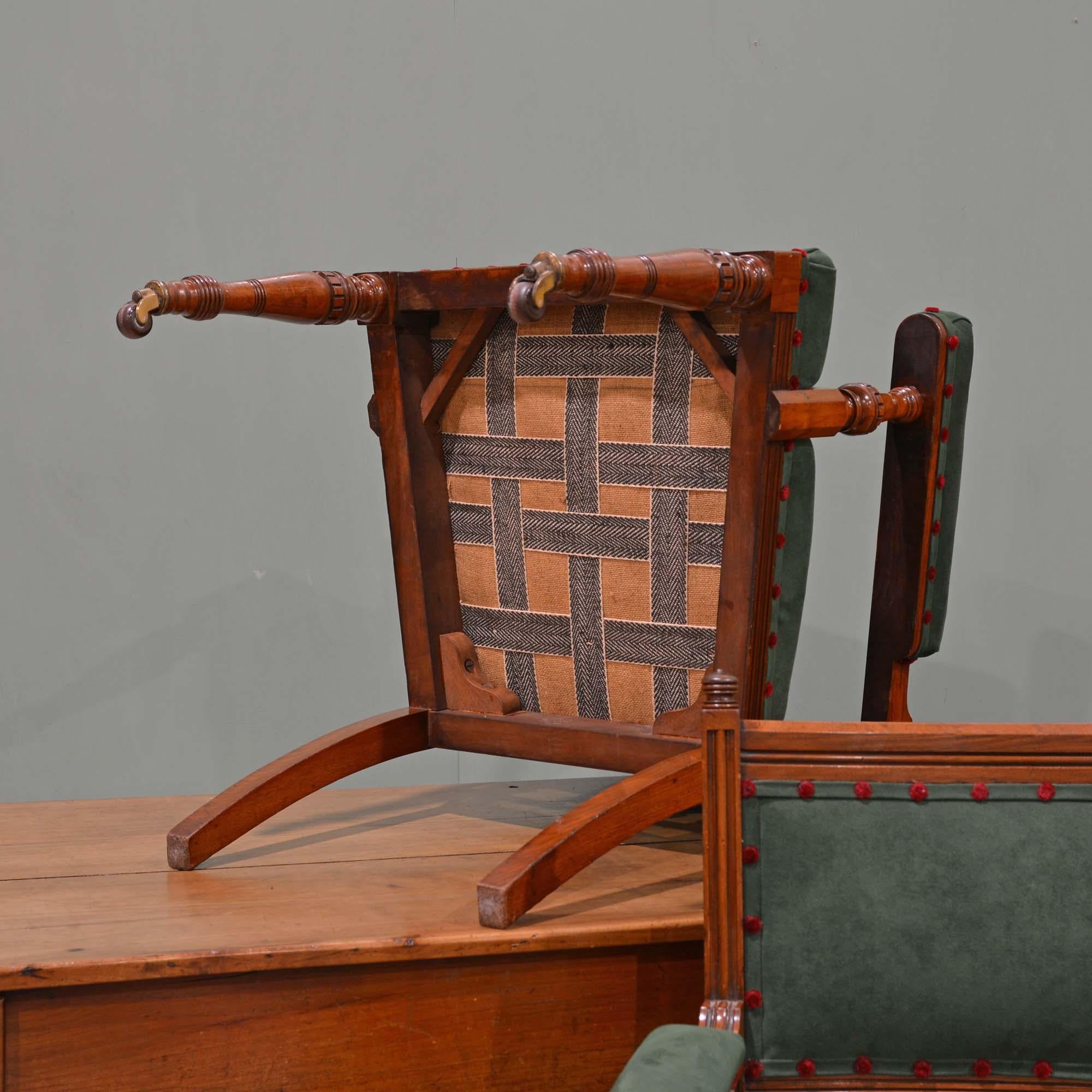 Antique Scottish 19th century walnut armchairs by J. & T. Scott, Edinburgh For Sale 4