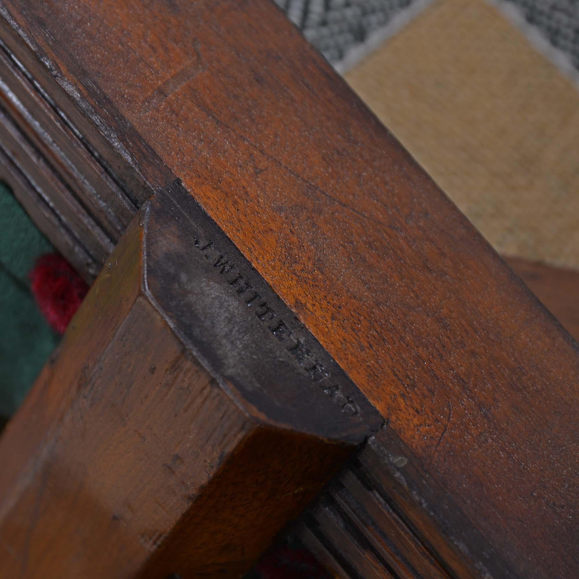 Antique Scottish 19th century walnut armchairs by J. & T. Scott, Edinburgh For Sale 8